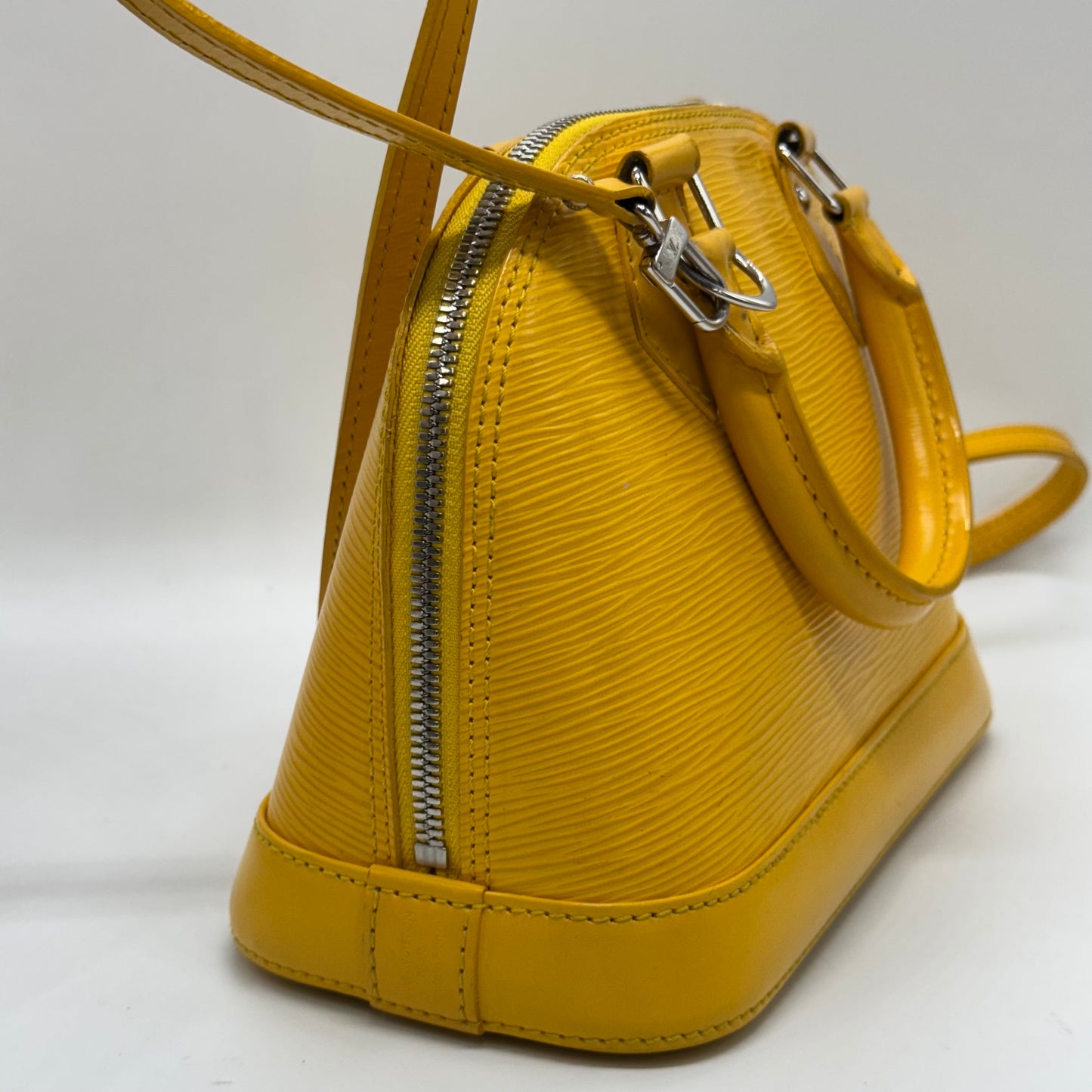 Louis Vuitton Alma BB