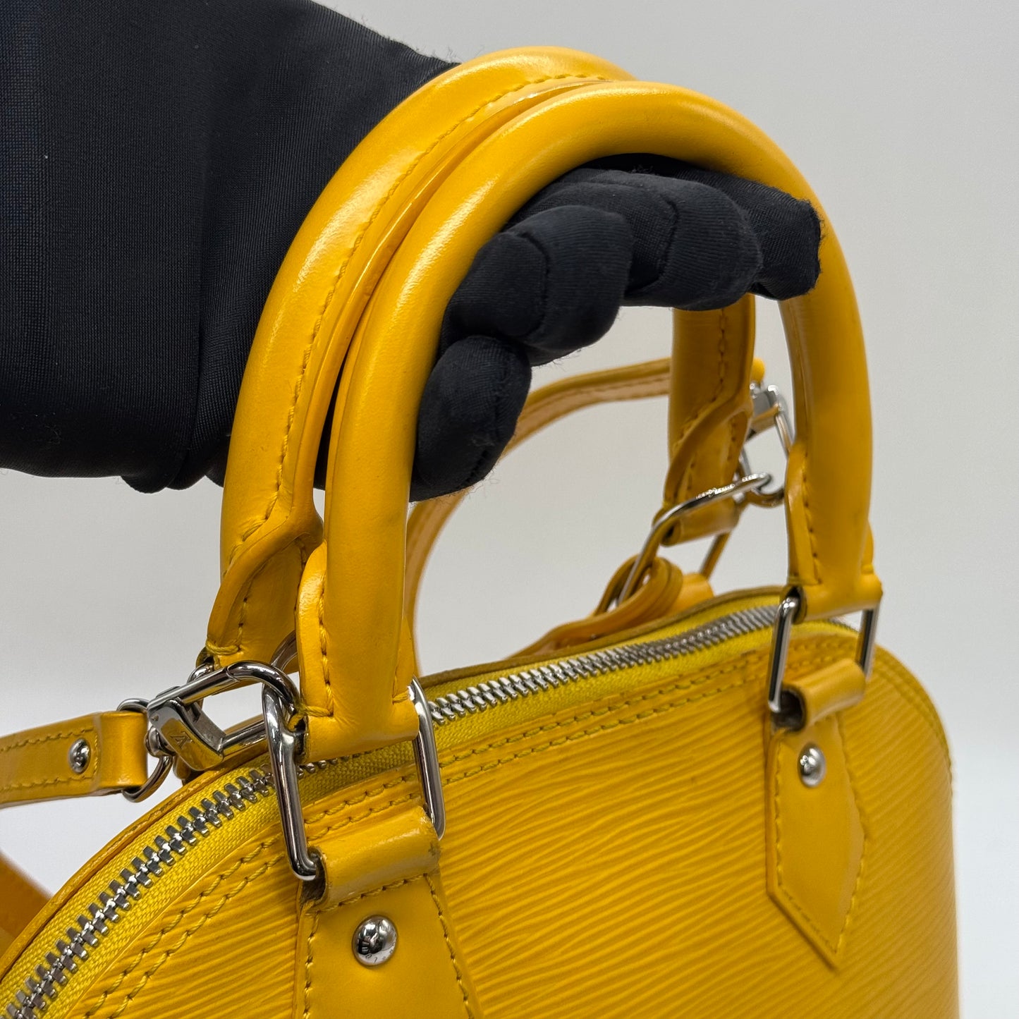 Louis Vuitton Alma BB