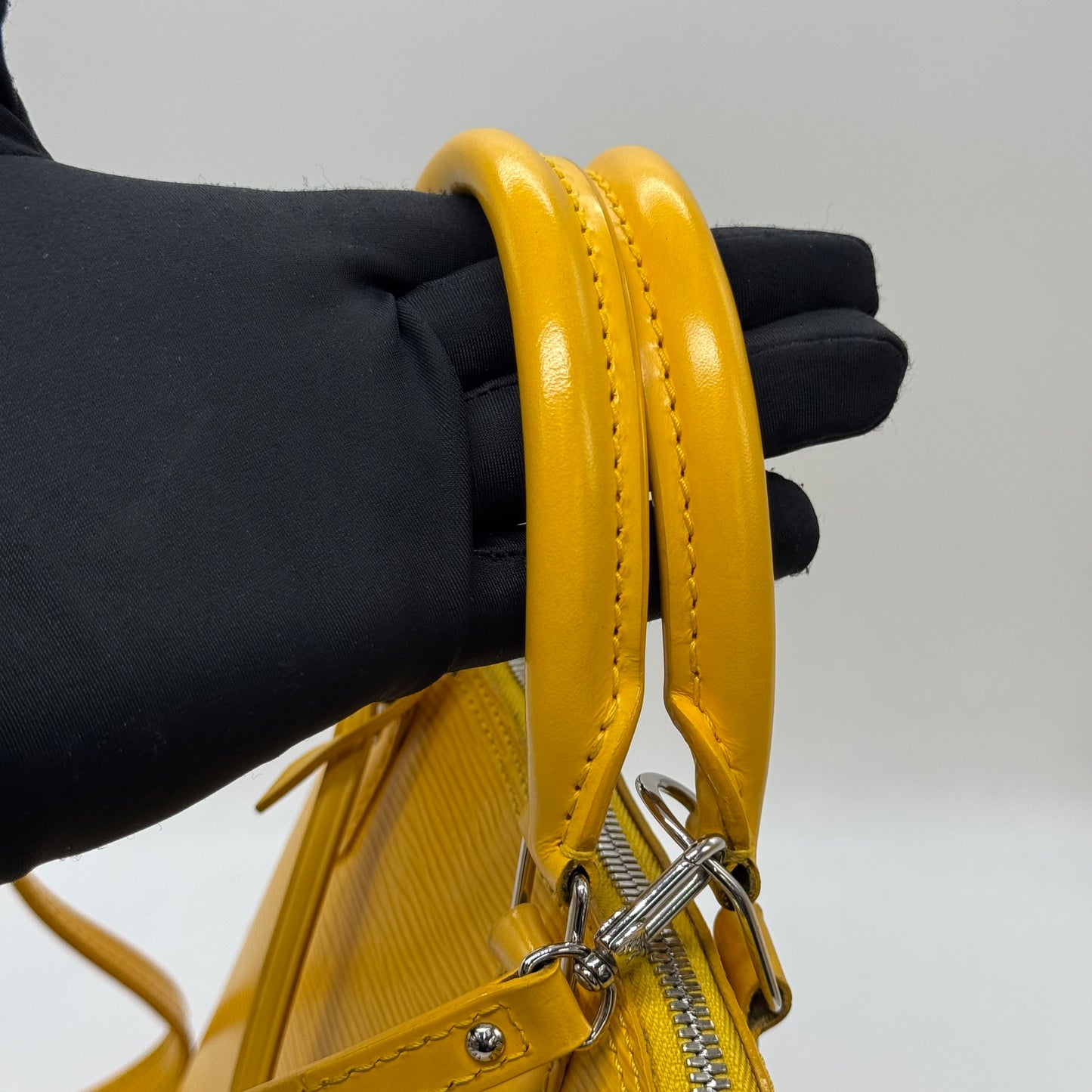 Louis Vuitton Alma BB