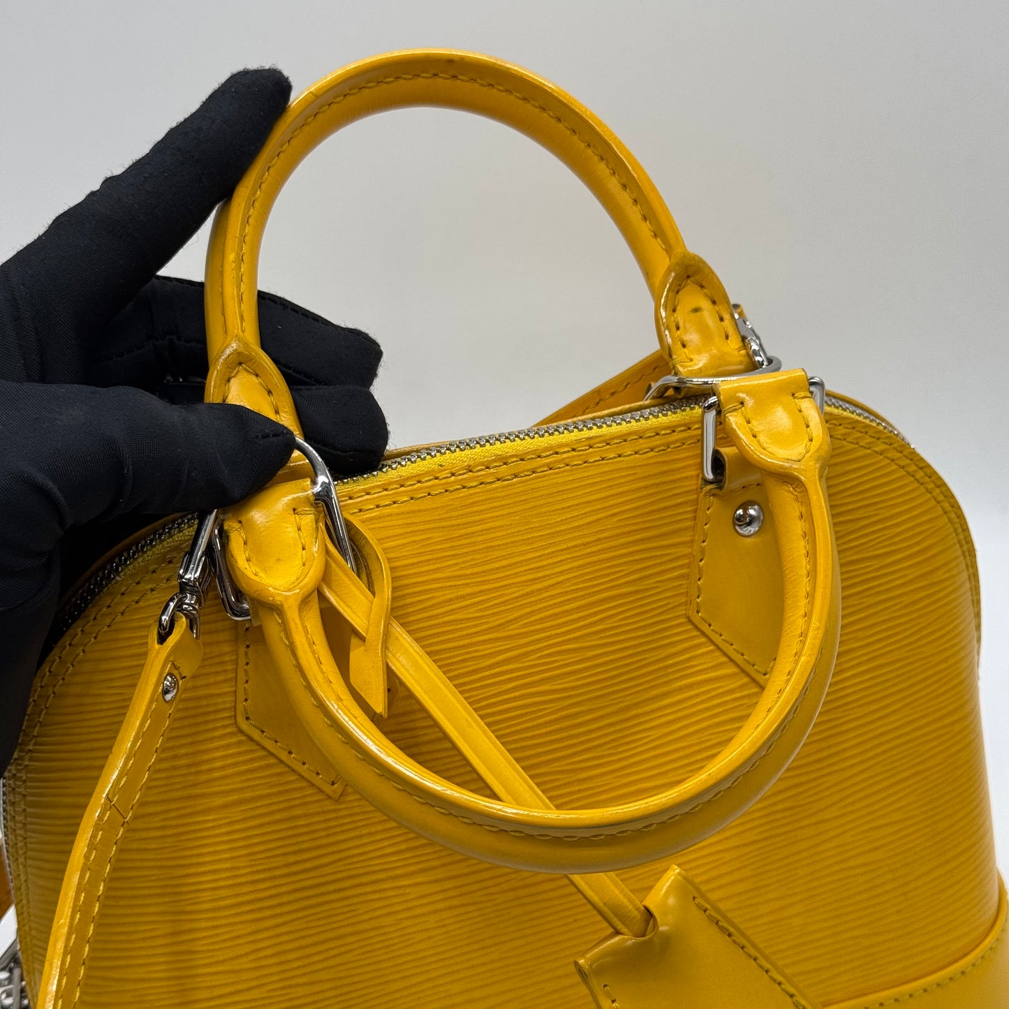 Louis Vuitton Alma BB