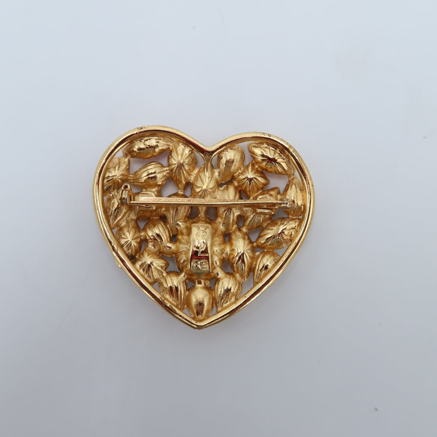 Yves Saint-Laurent Broche