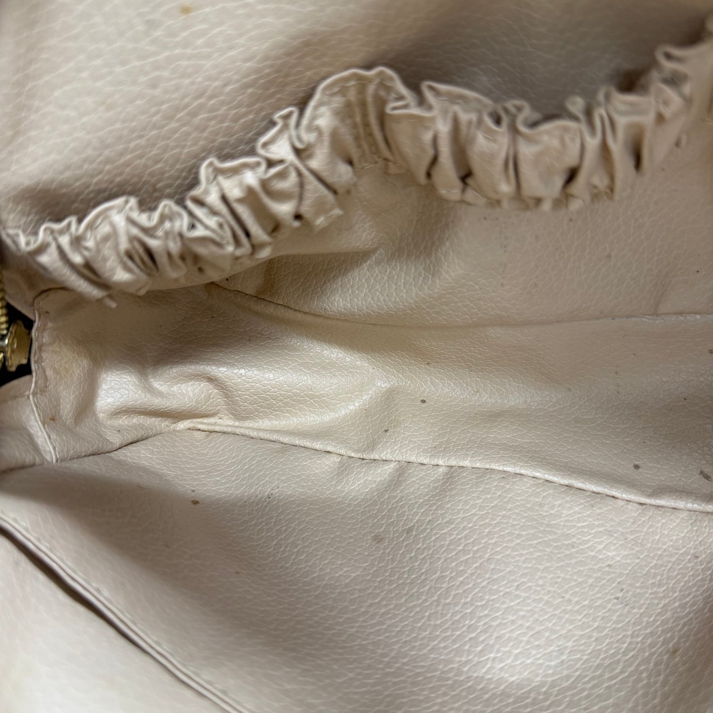 Louis Vuitton - Trousse