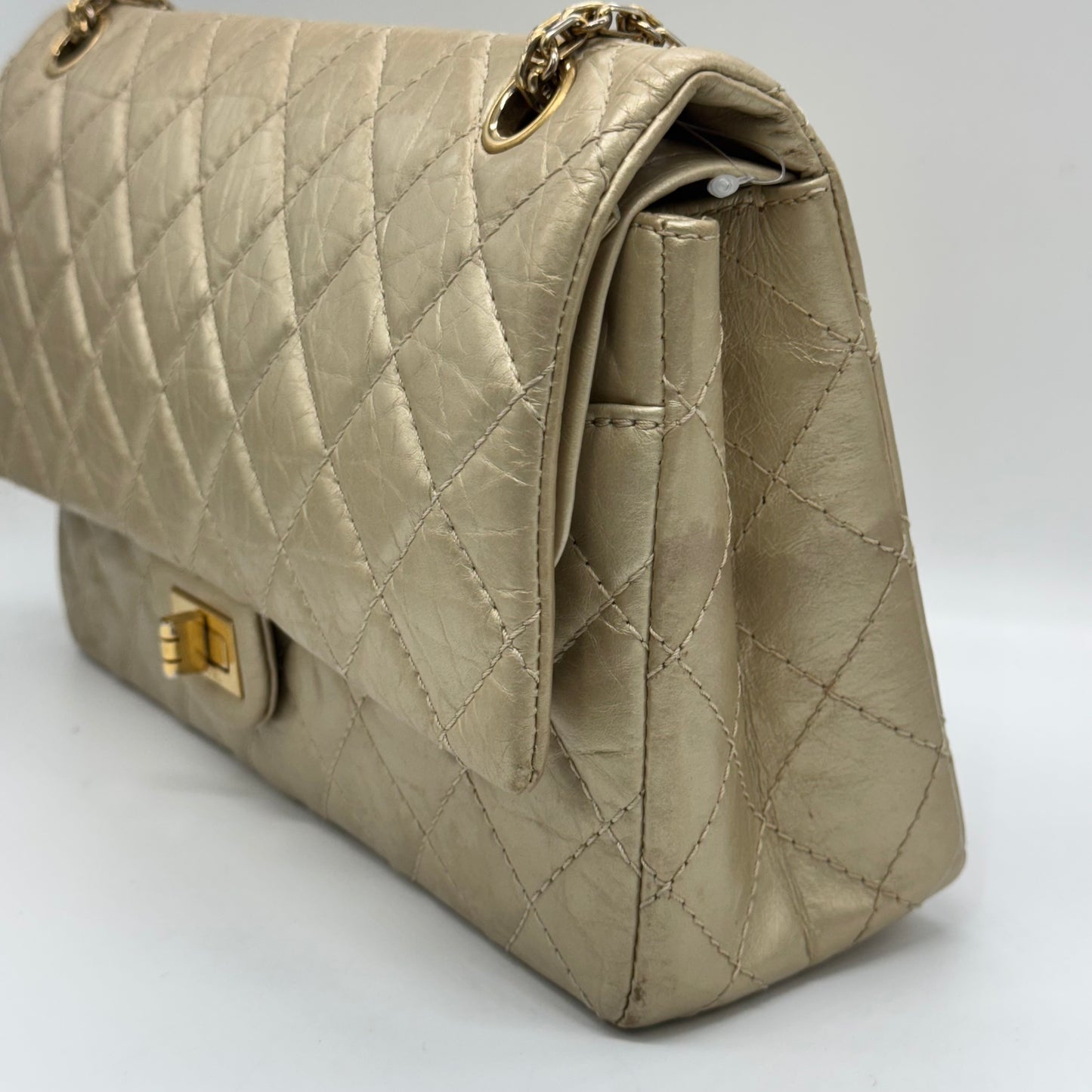 Chanel 2.55 28