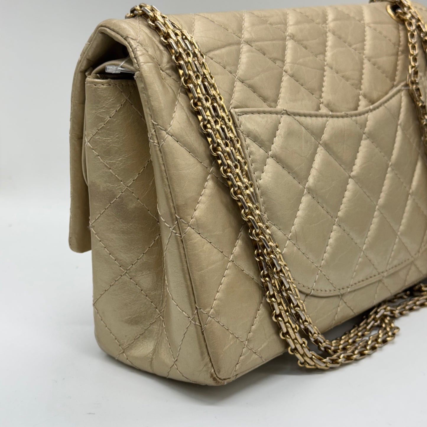 Chanel 2.55 28
