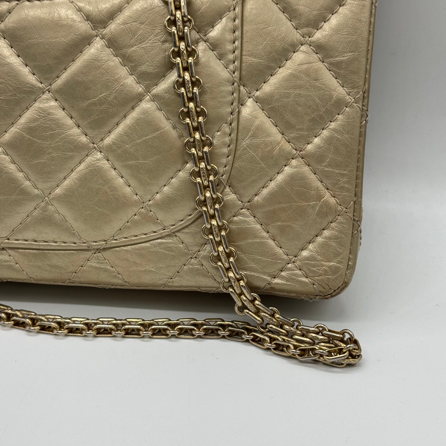 Chanel 2.55 28