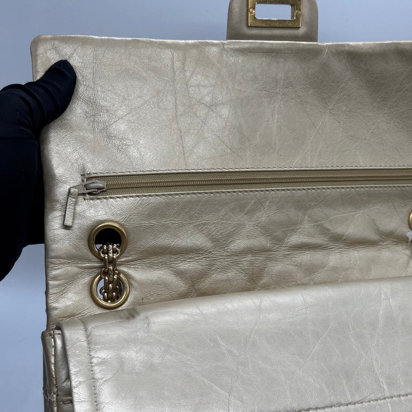 Chanel 2.55 28