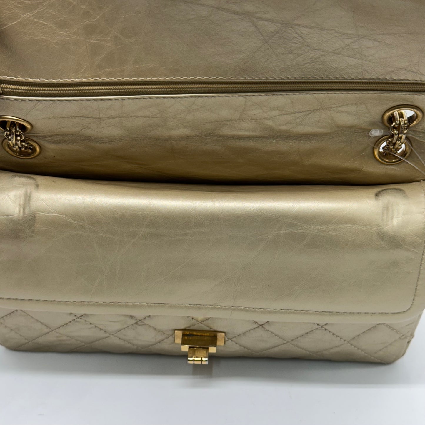 Chanel 2.55 28