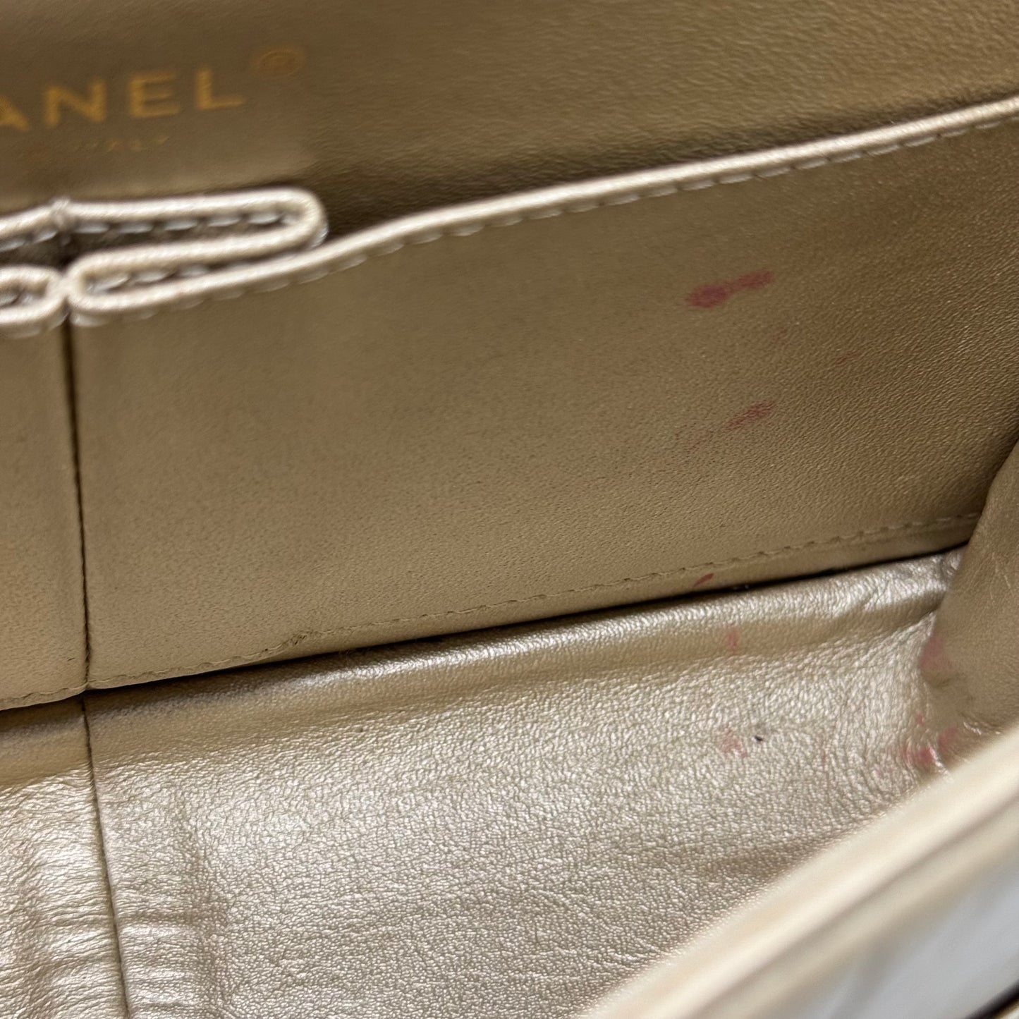 Chanel 2.55 28