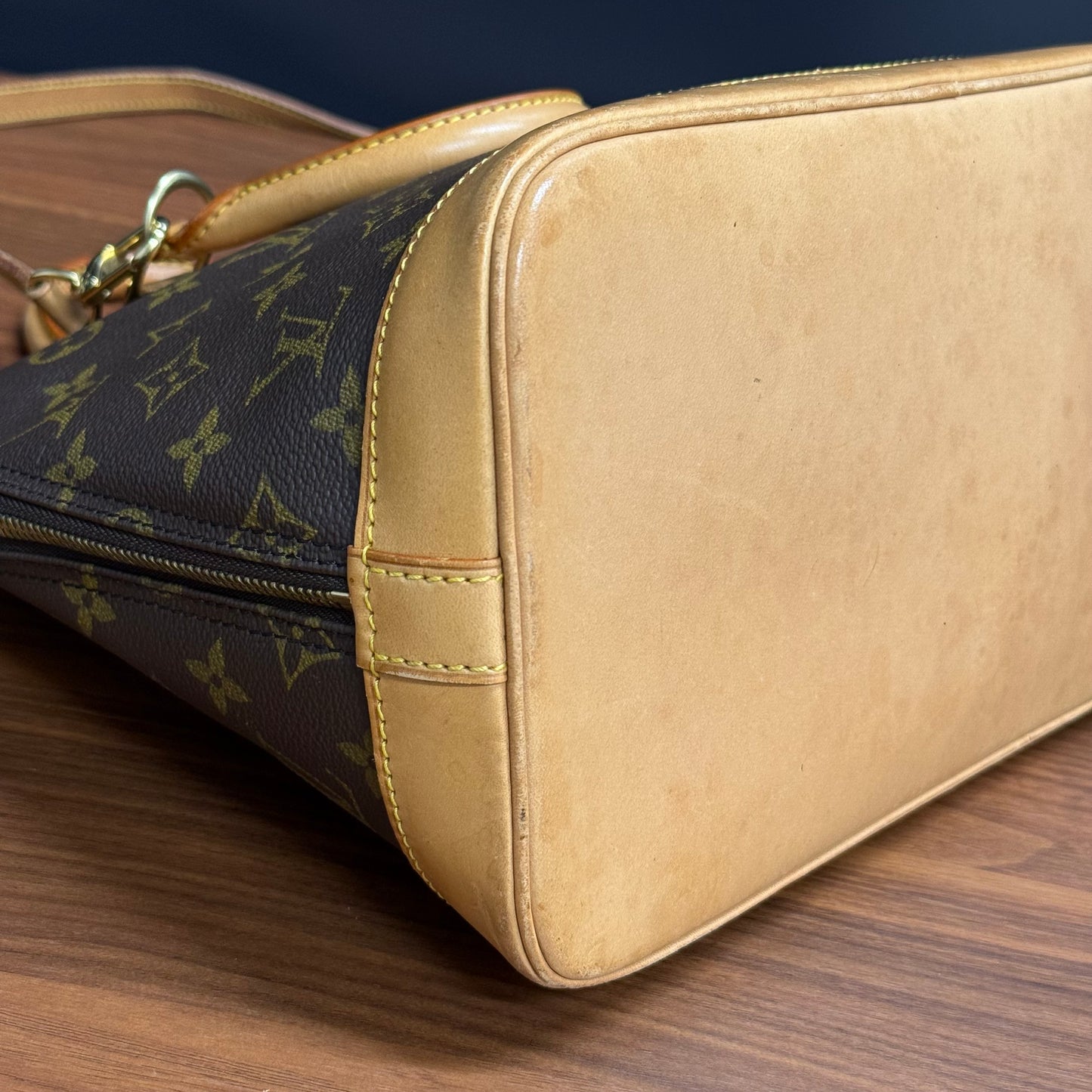 Louis Vuitton - Alma