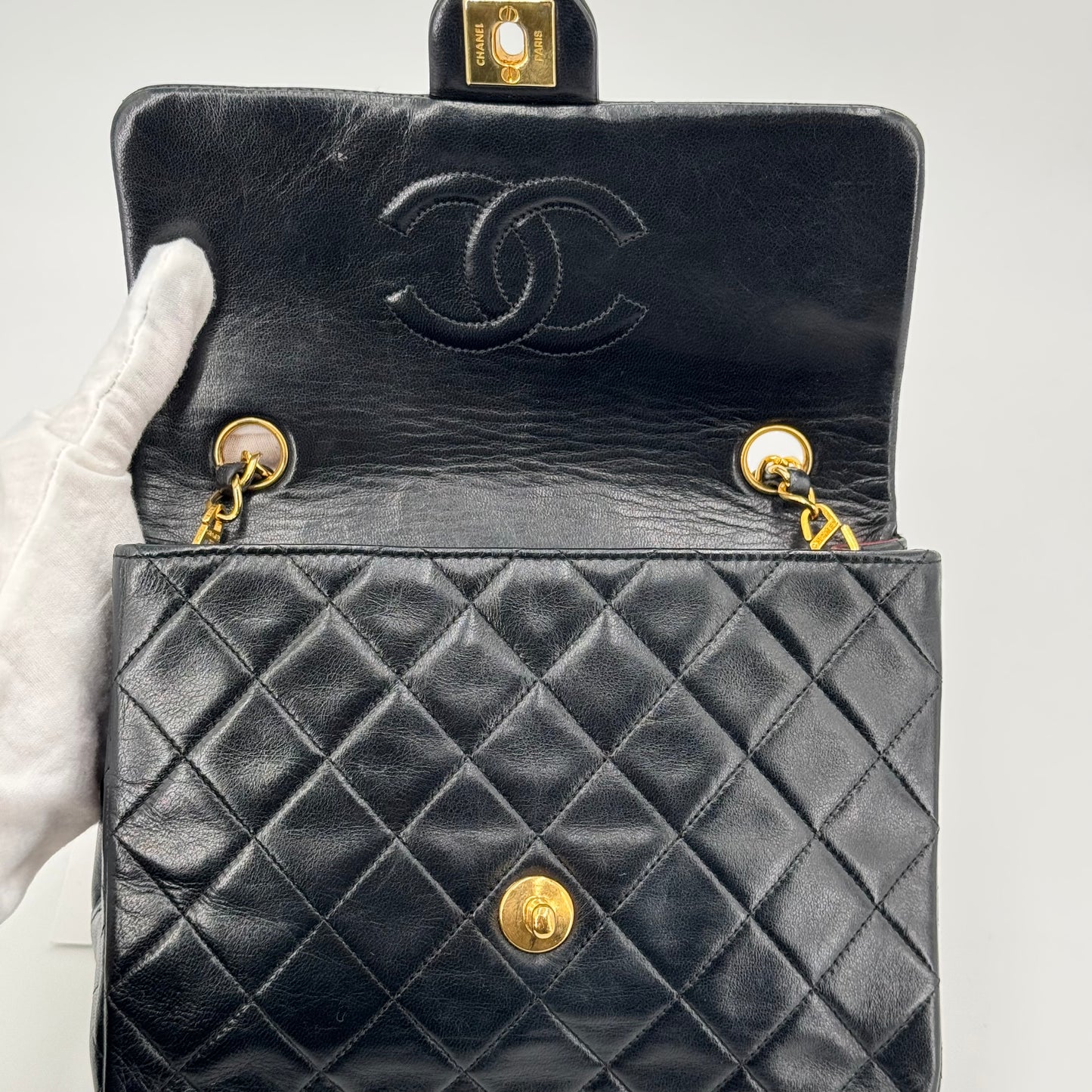 Chanel Classique Square