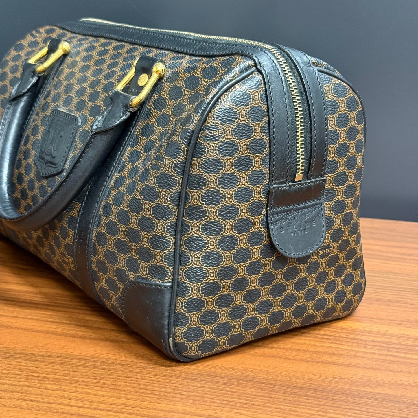 Céline Boston - 30 Black