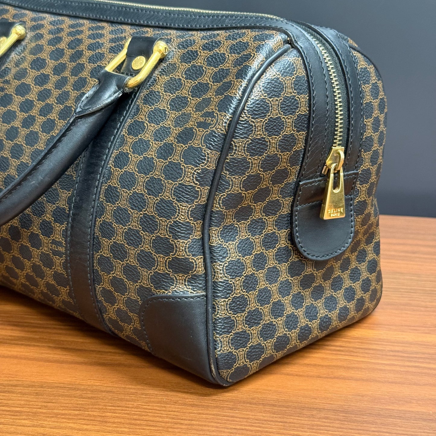 Céline Boston - 30 Black