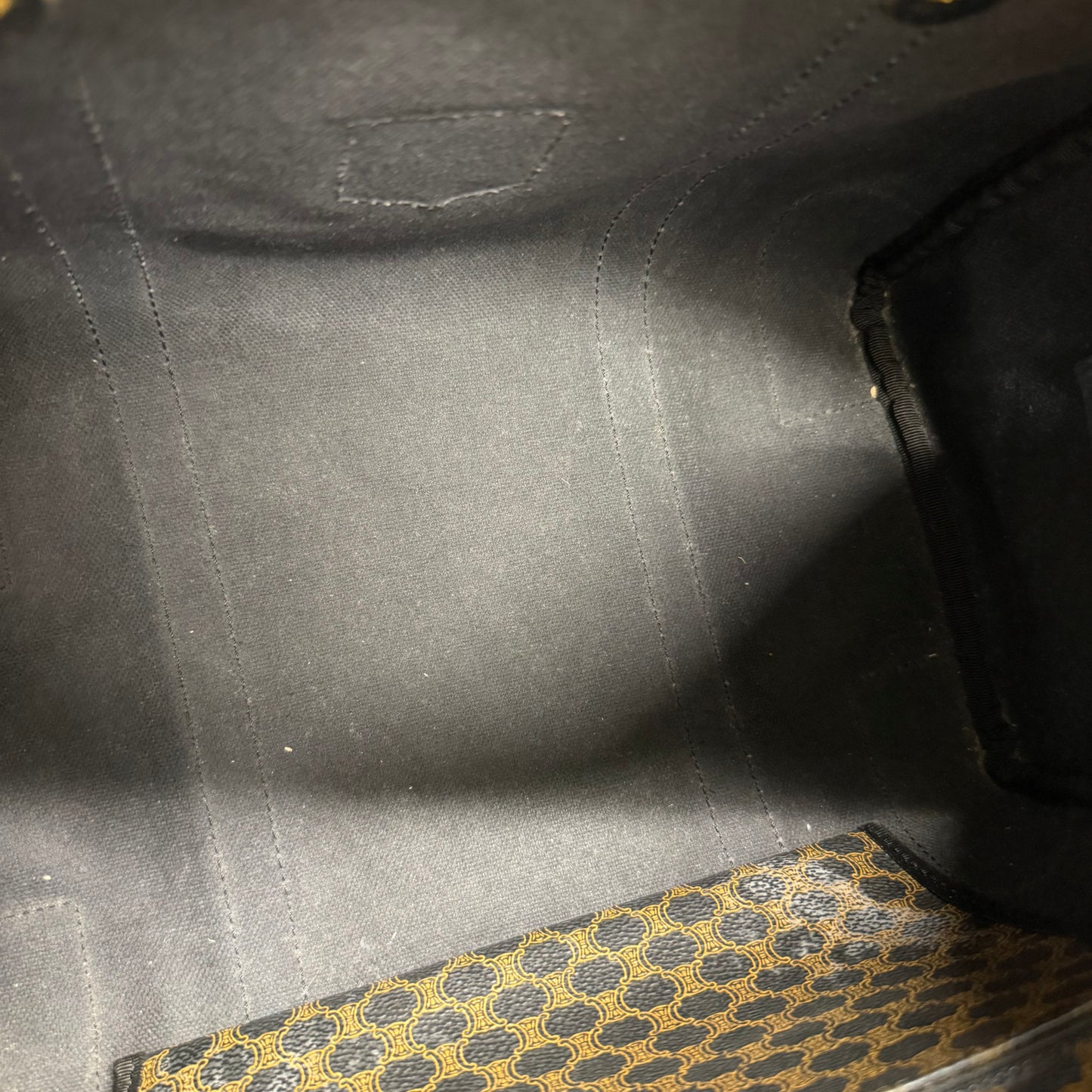Céline Boston - 30 Black