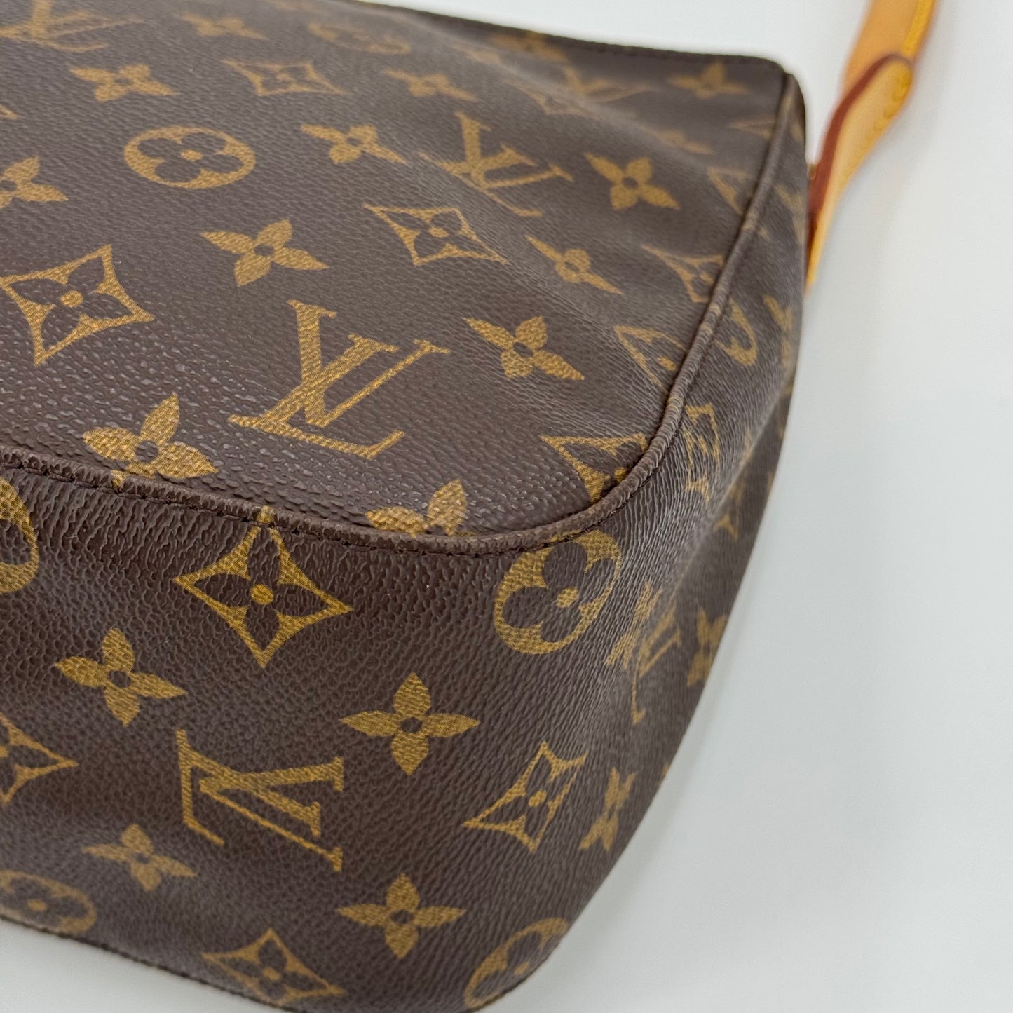 Louis Vuitton Looping