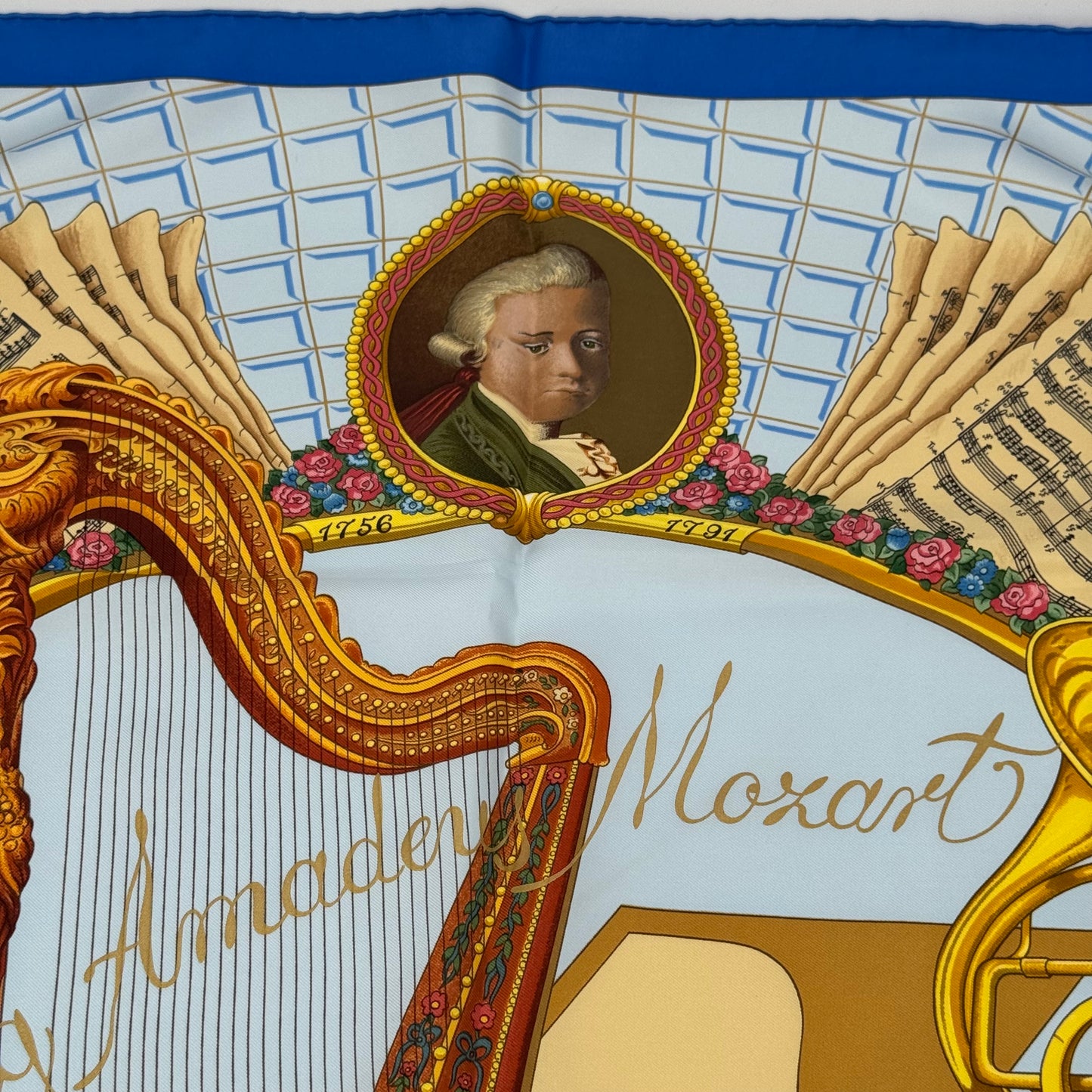 Hermès Carré « Mozart »
