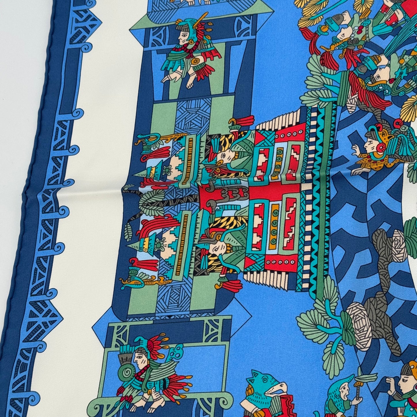 Hermès Carré "Astres et Soleils"