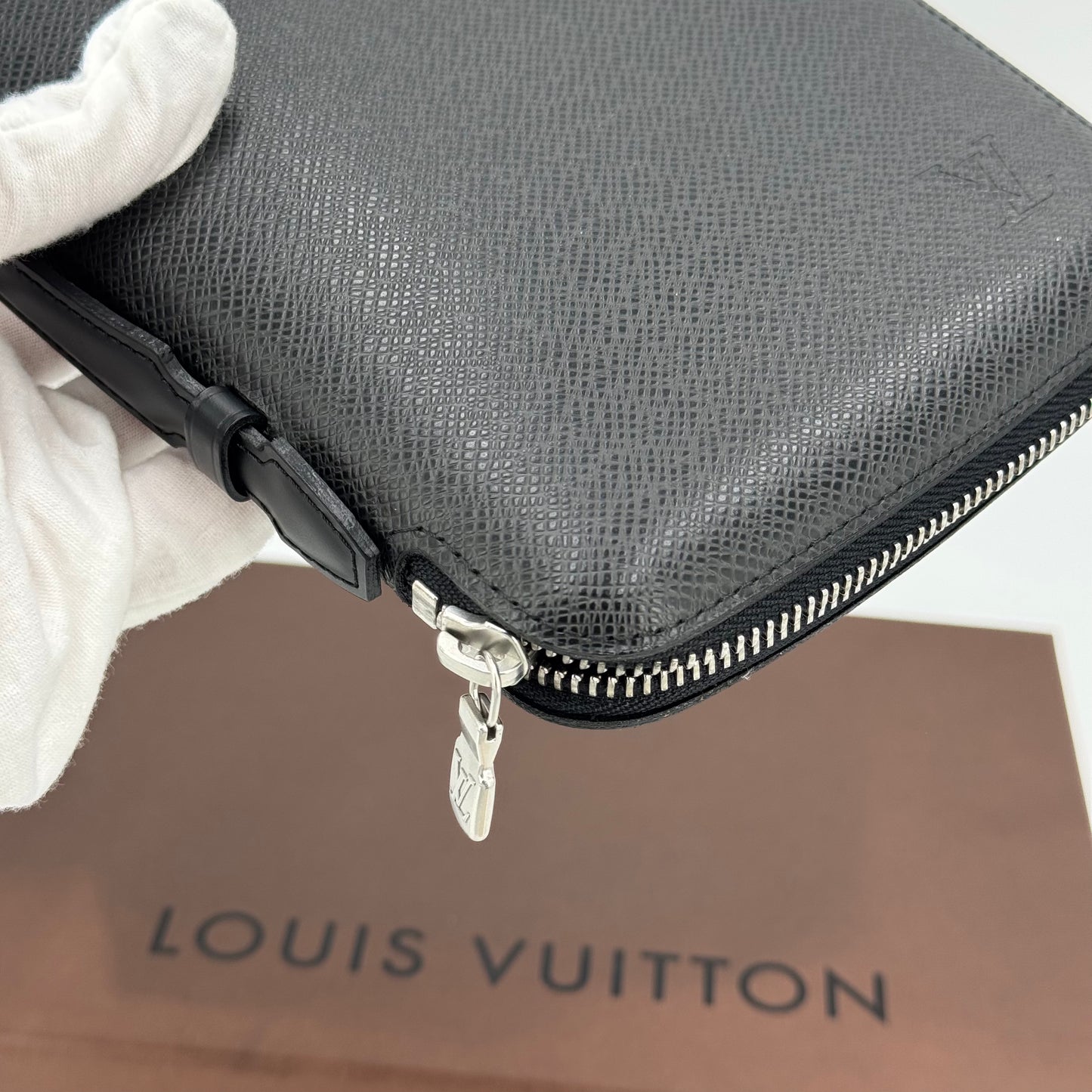 Louis Vuitton Porte documents de voyage