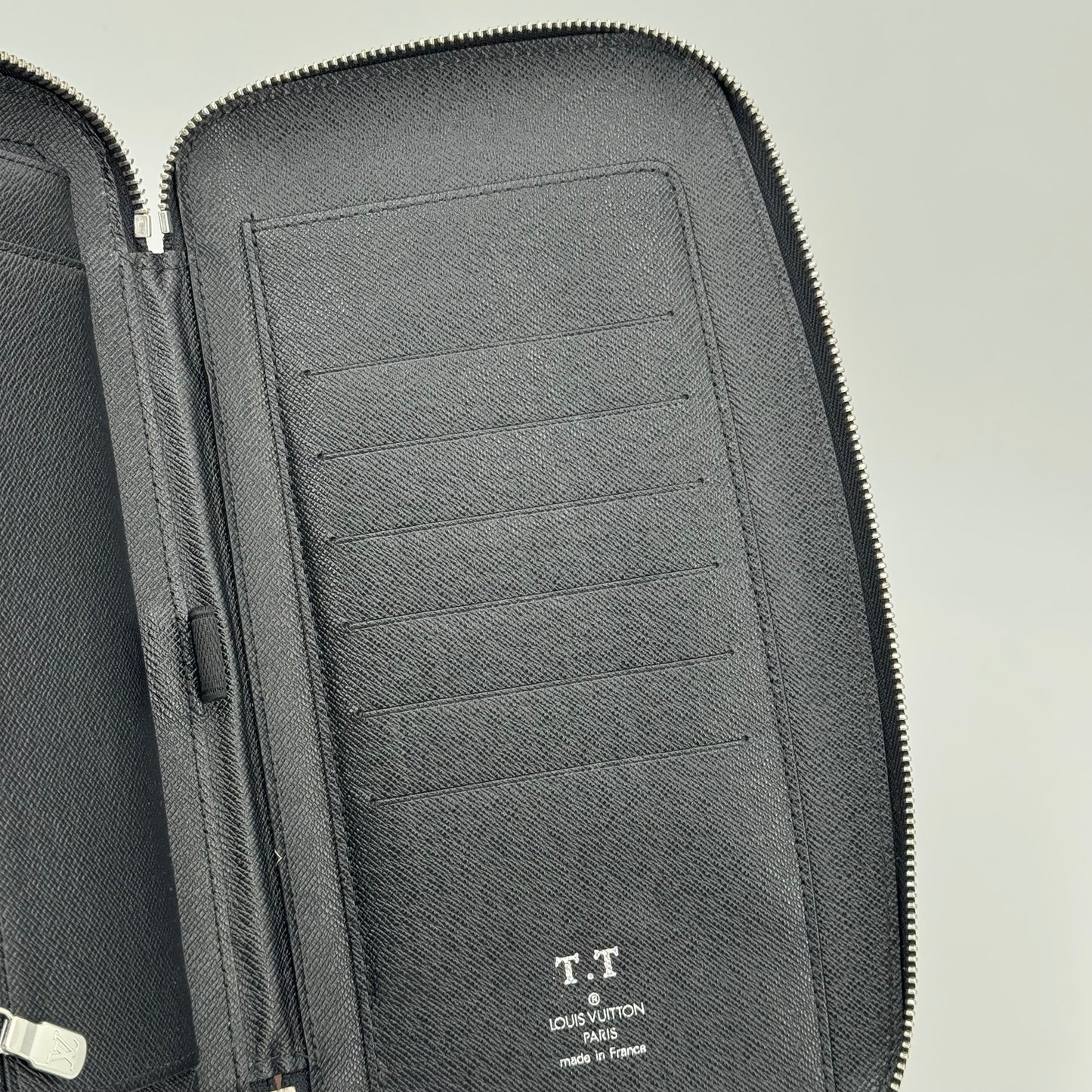 Louis Vuitton Porte documents de voyage