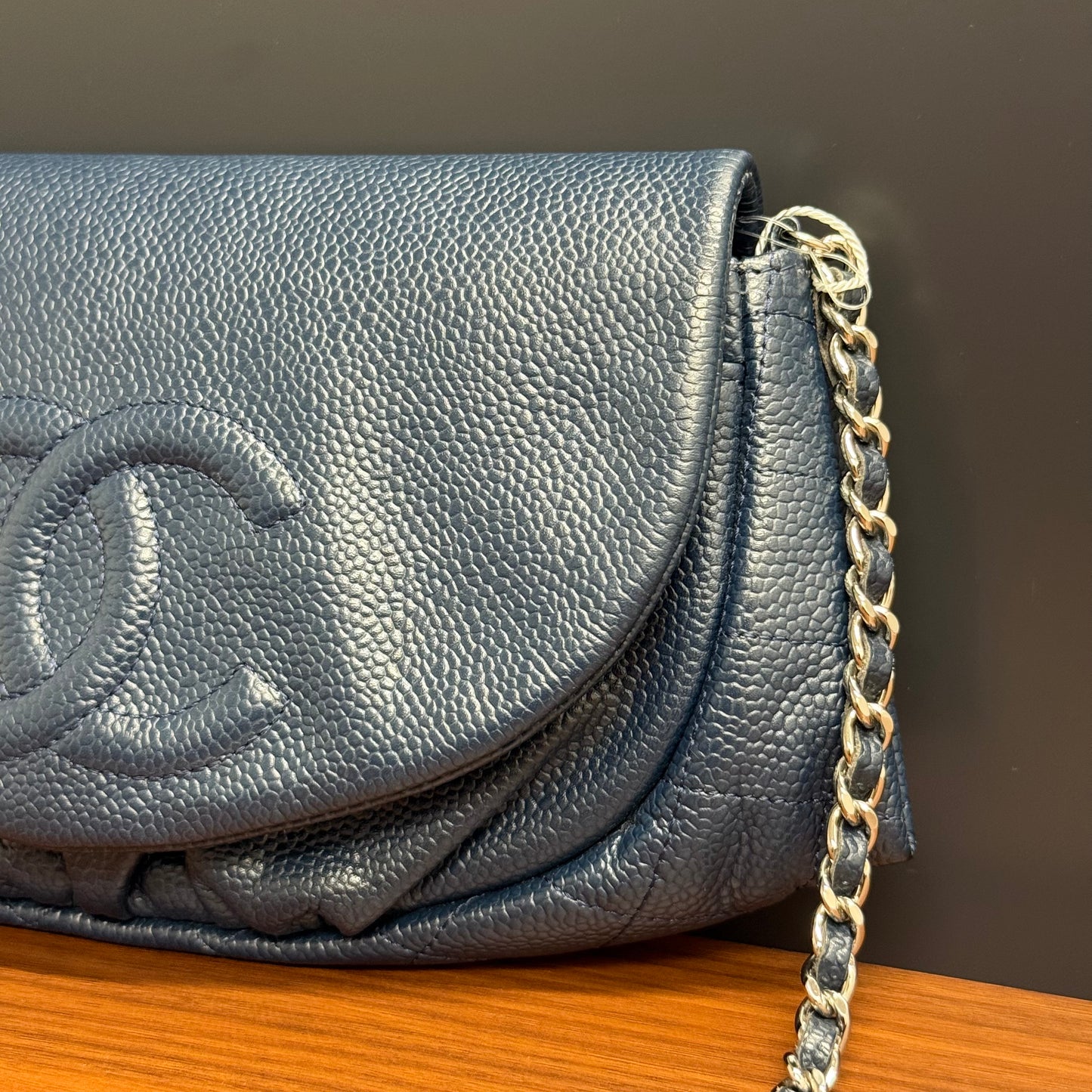 Chanel Wallet on chain