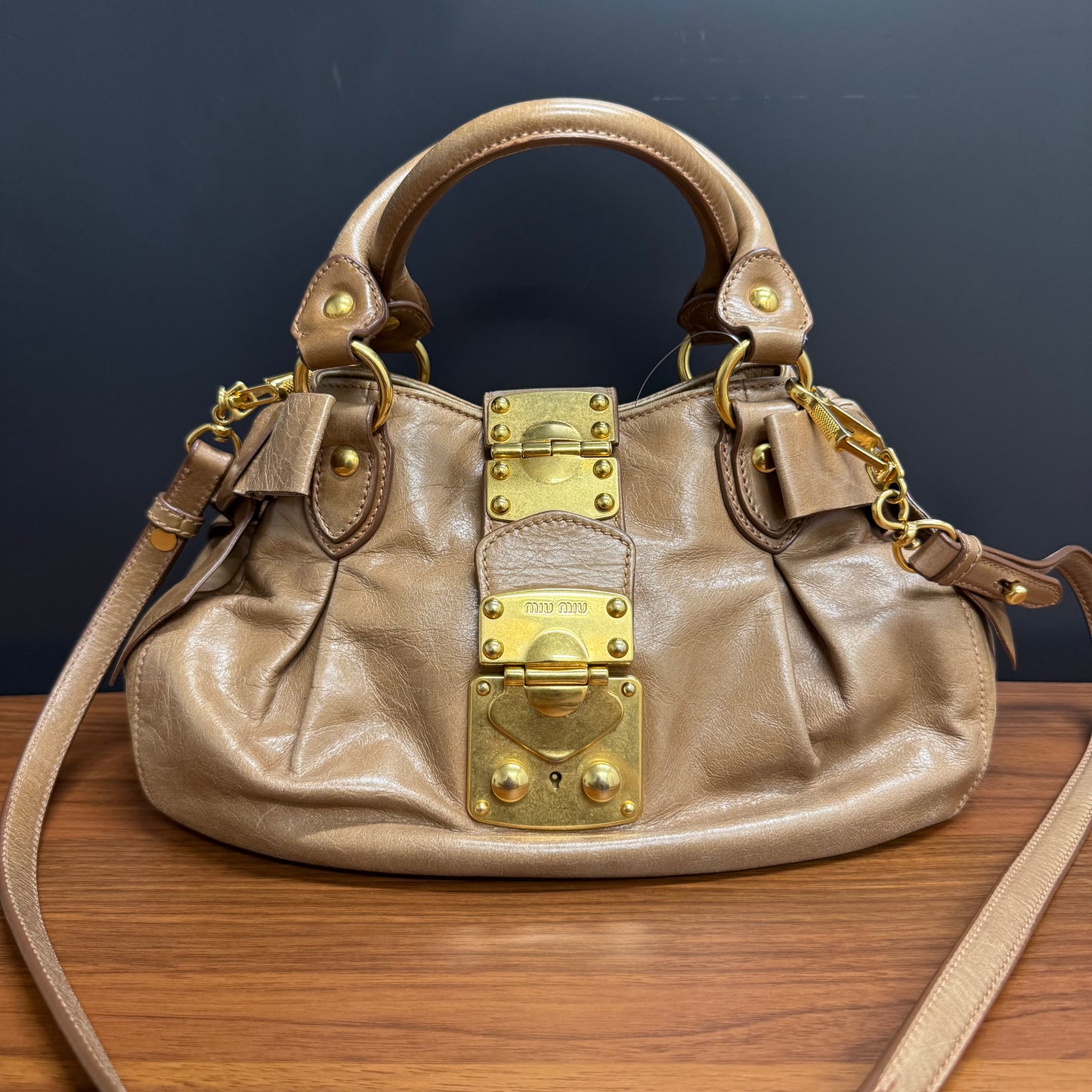 Miu Miu Petit shopping