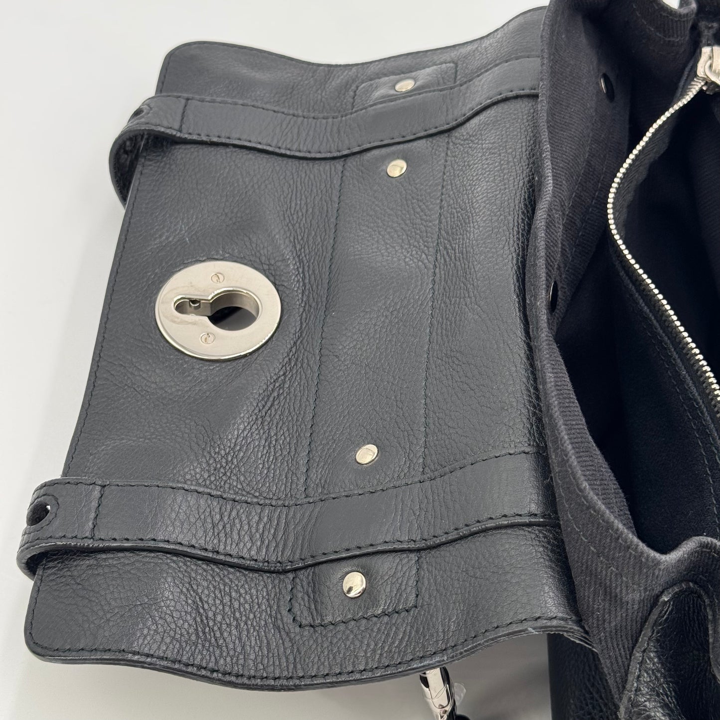 Yves Saint-Laurent Muse II