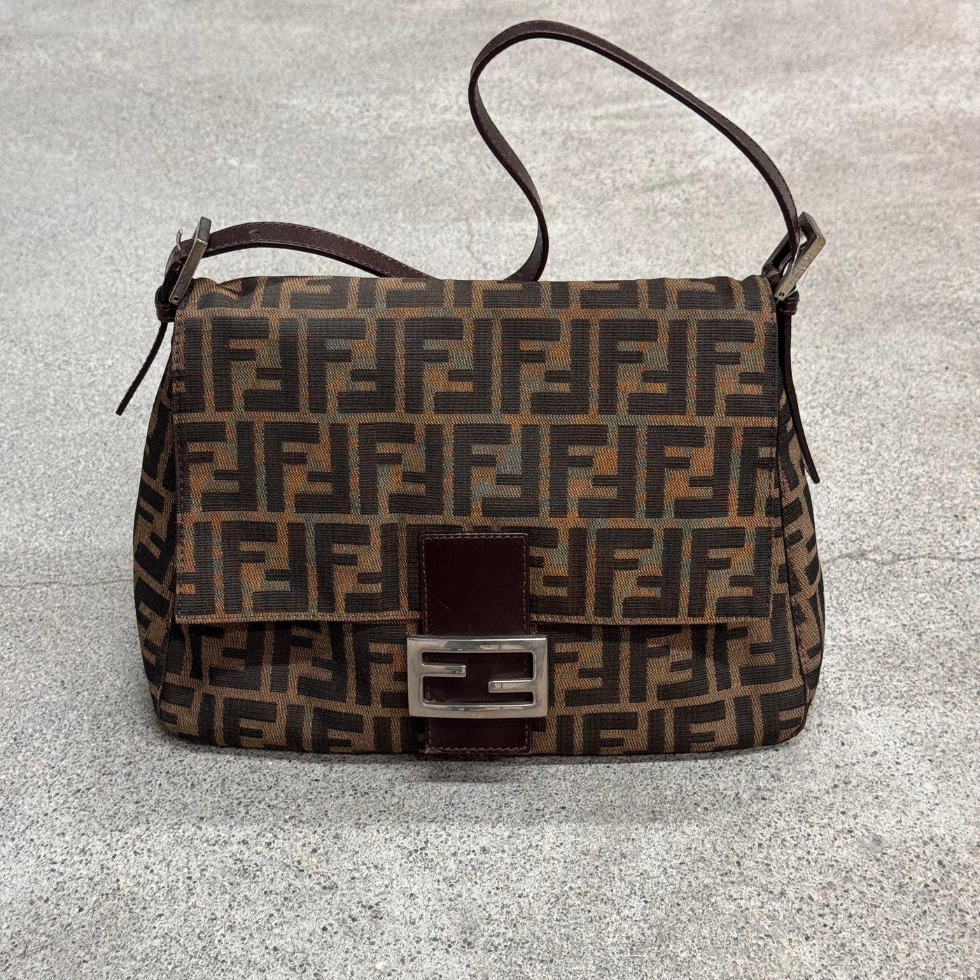 Fendi Baguette Mama