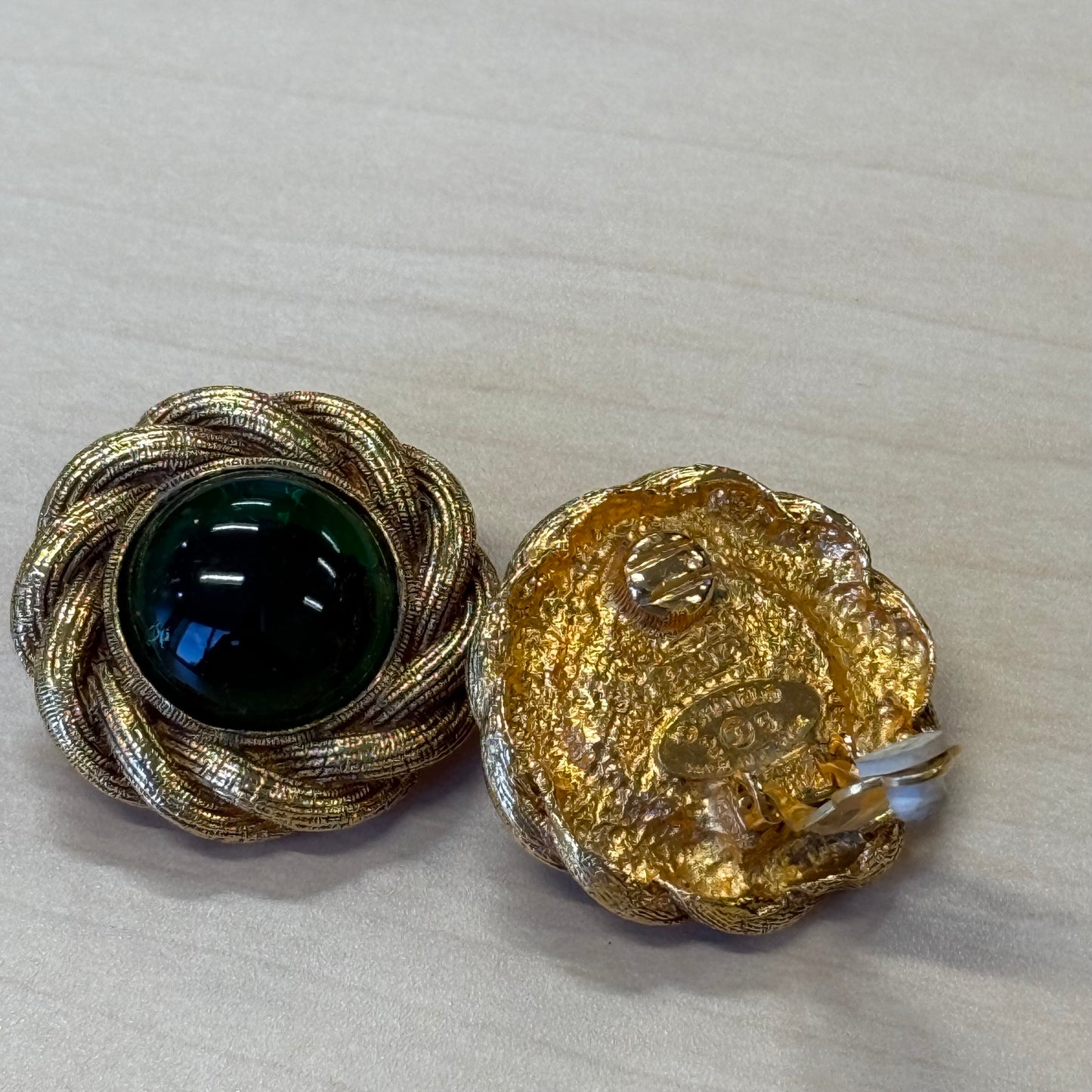 Chanel clips d'oreilles
