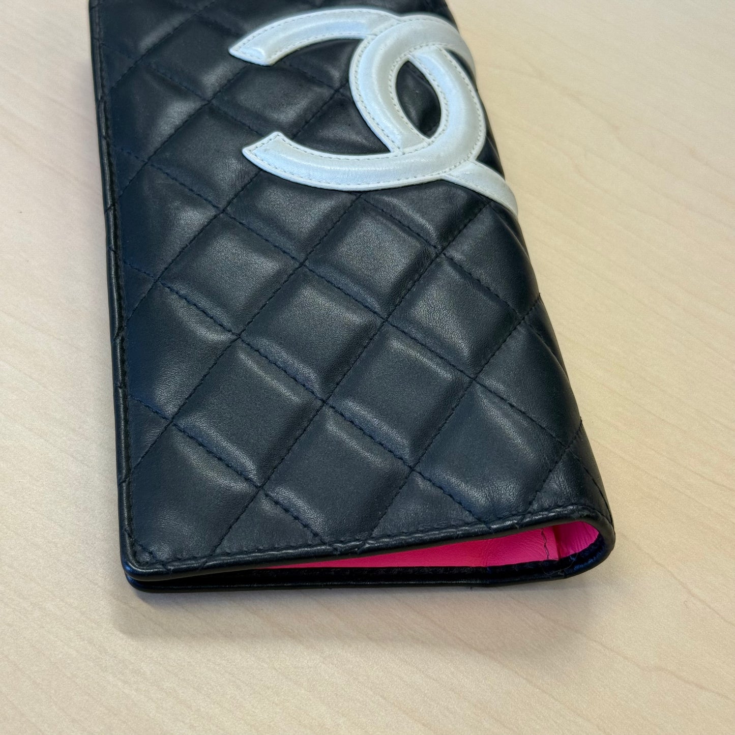 Chanel portefeuille Cambon noir et blanc