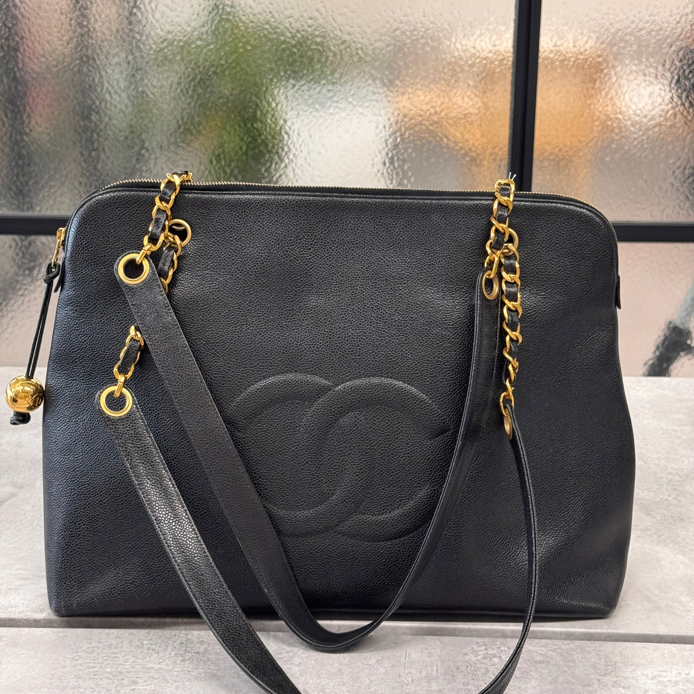 Chanel Maxi shopping