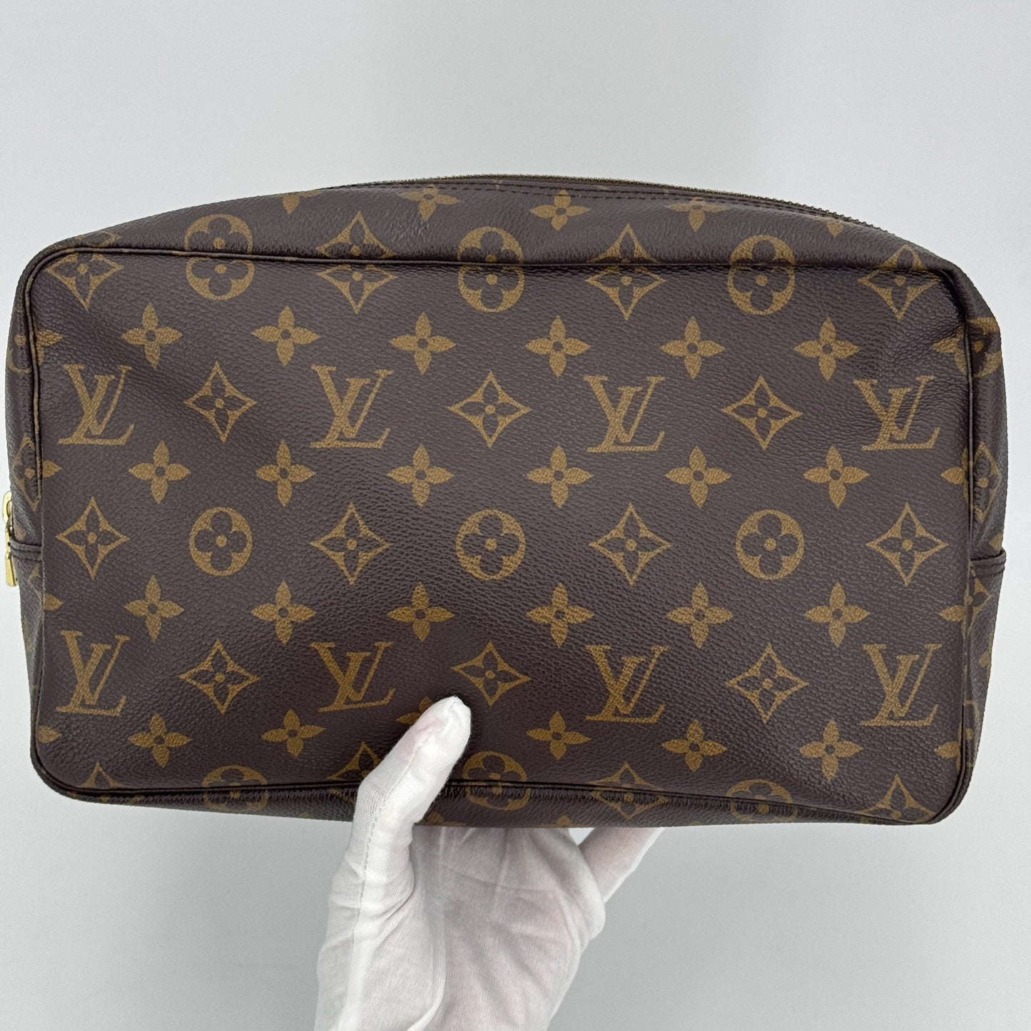 Louis Vuitton Trousse cosmétique