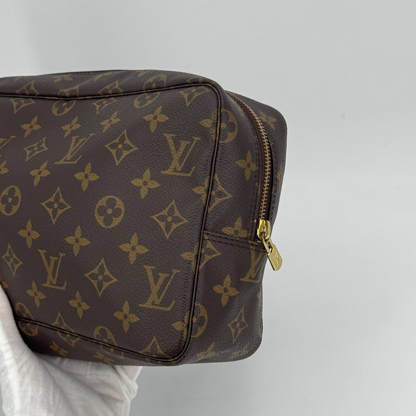 Louis Vuitton Trousse cosmétique