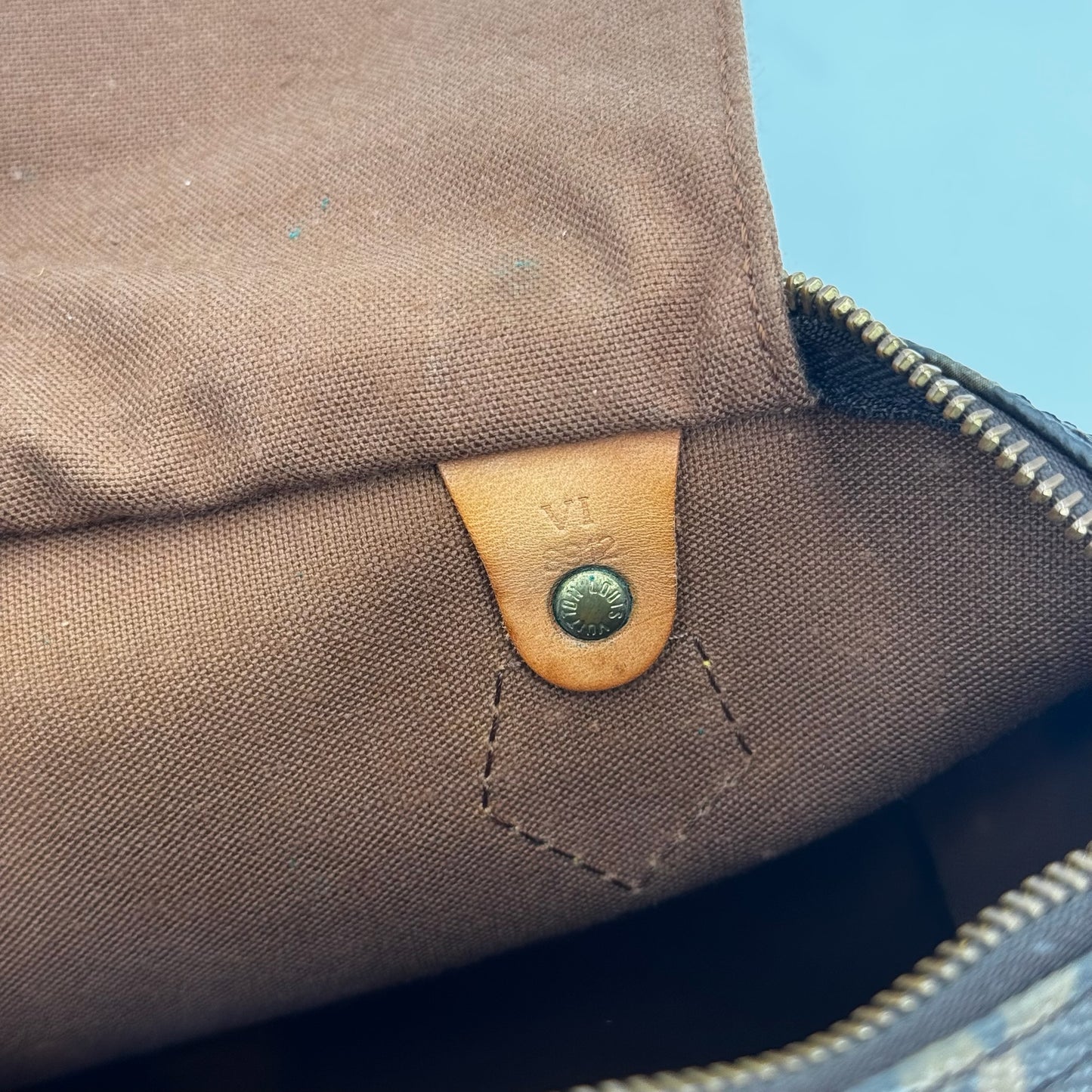 Louis Vuitton Speedy 30