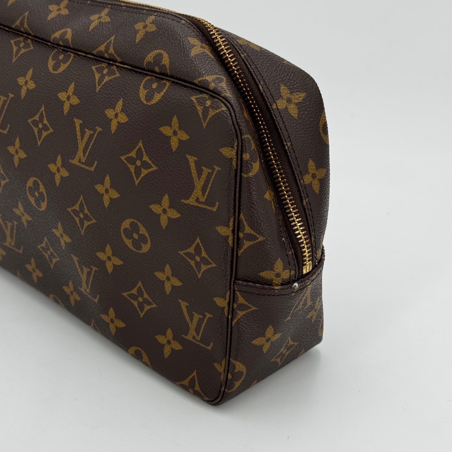 Louis Vuitton Trousse cosmétique