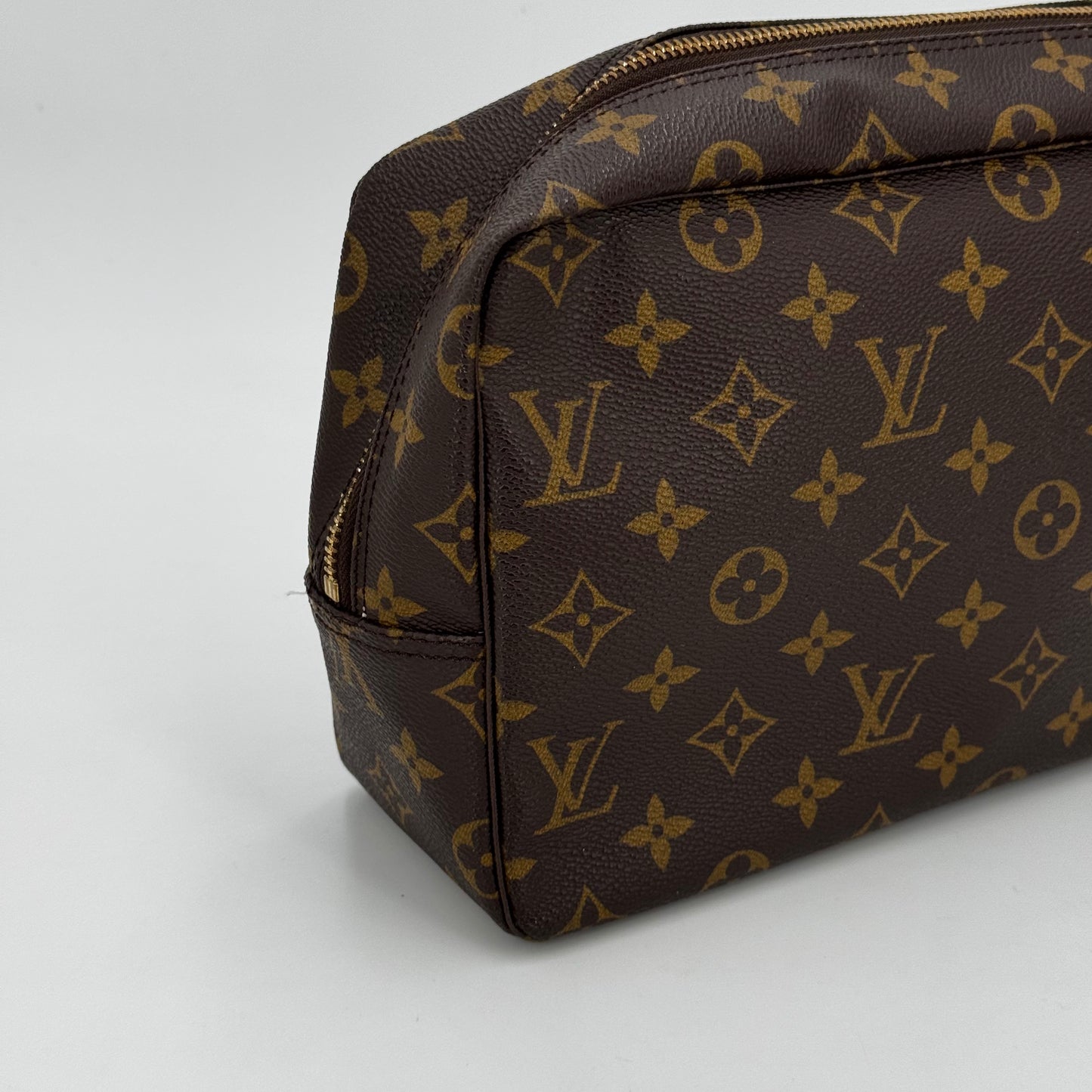 Louis Vuitton Trousse cosmétique