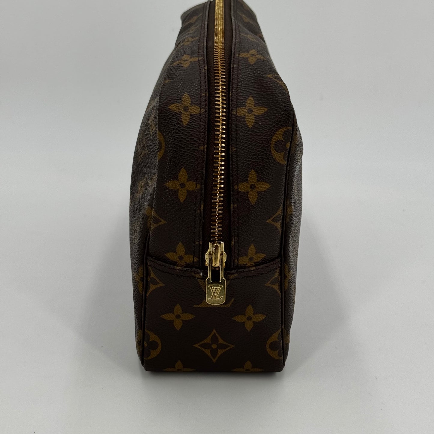 Louis Vuitton Trousse cosmétique