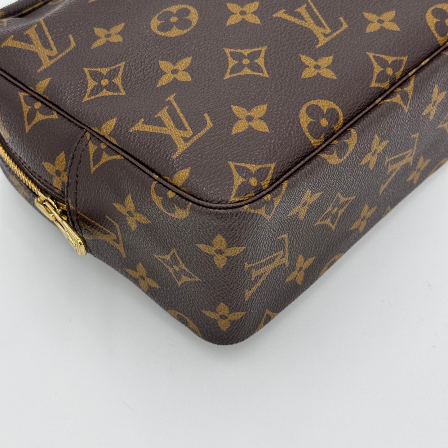Louis Vuitton Trousse cosmétique