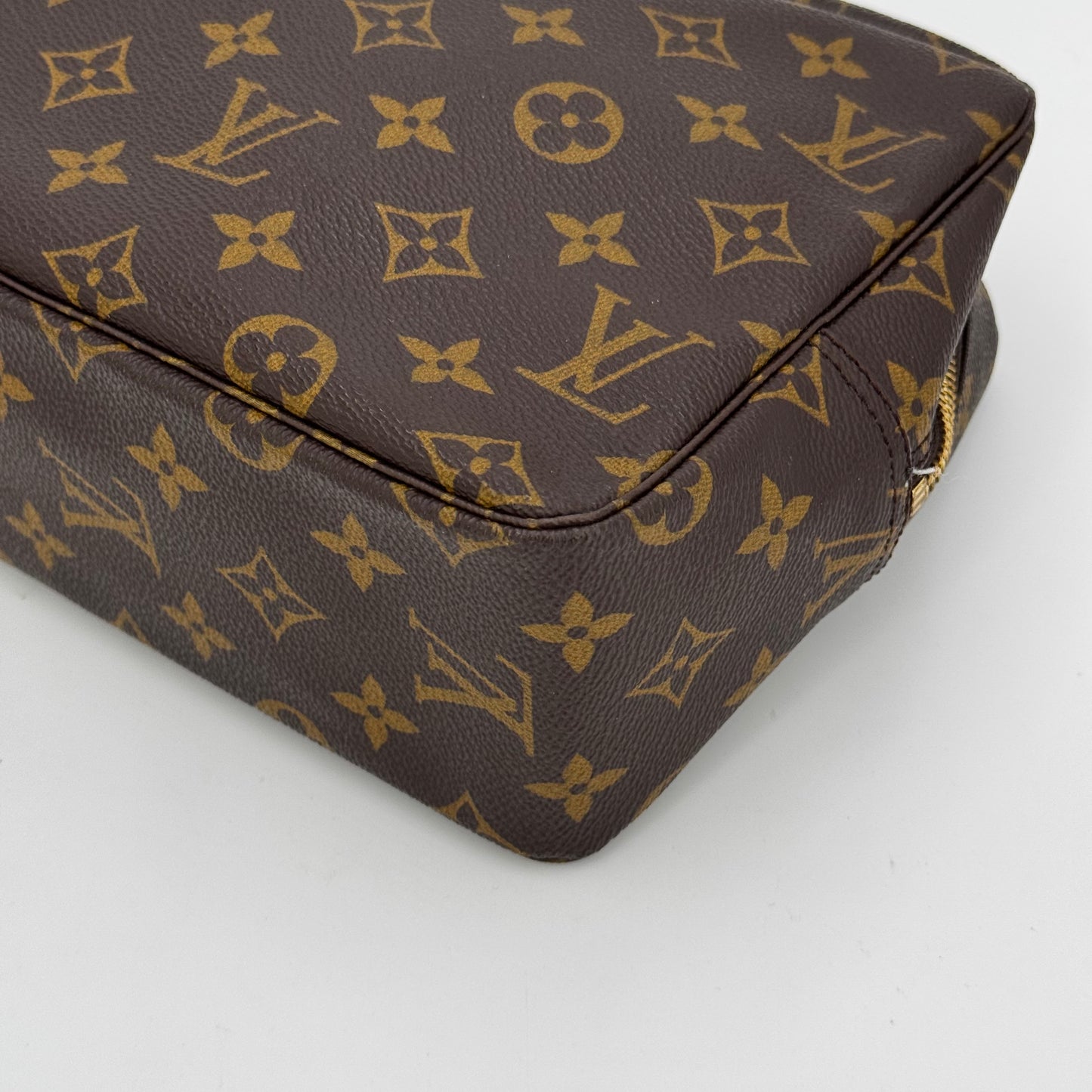 Louis Vuitton Trousse cosmétique