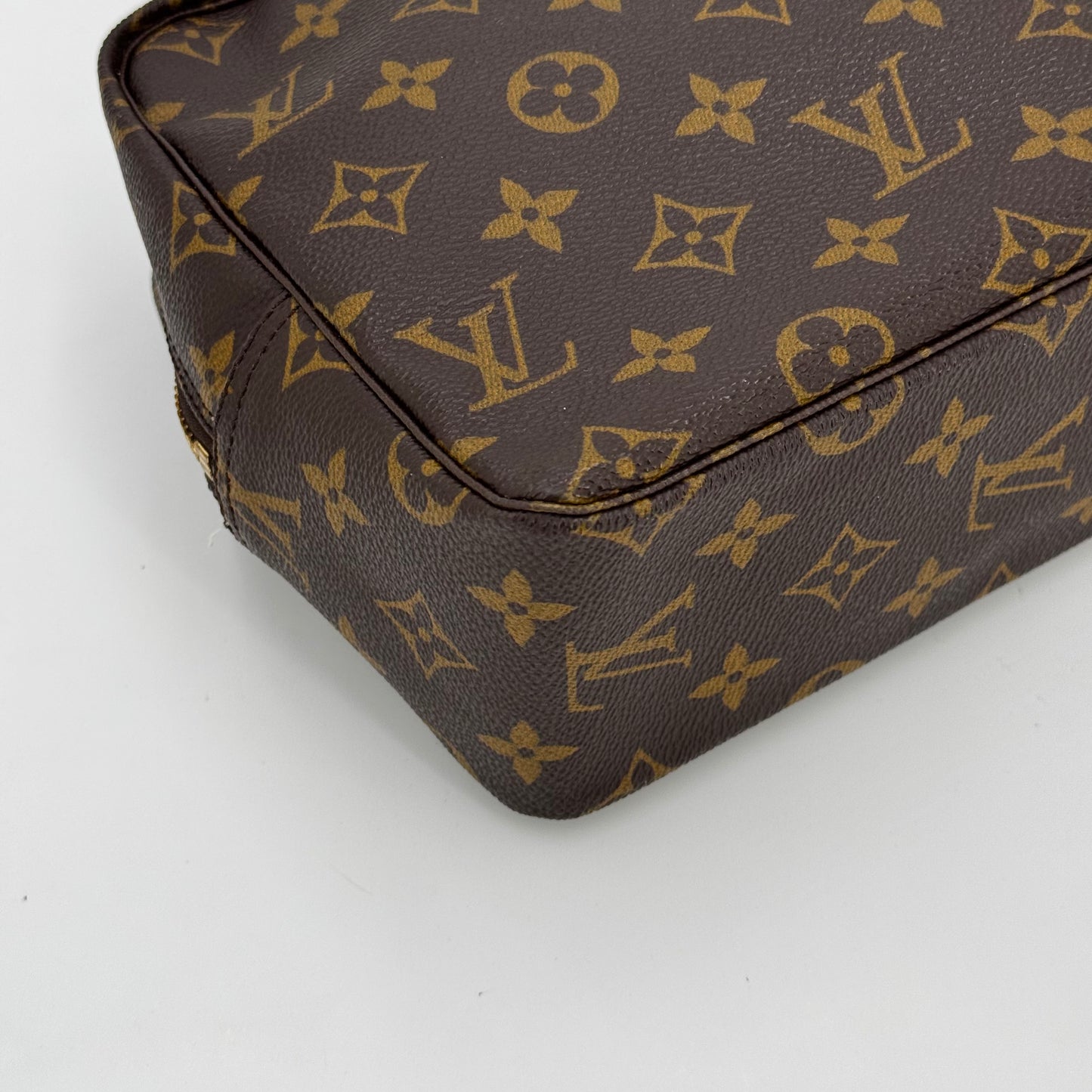 Louis Vuitton Trousse cosmétique