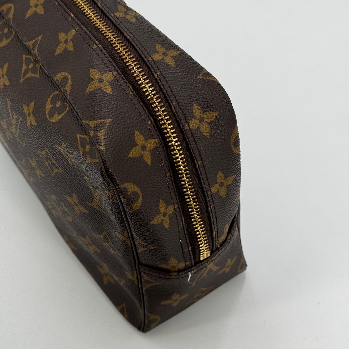 Louis Vuitton Trousse cosmétique