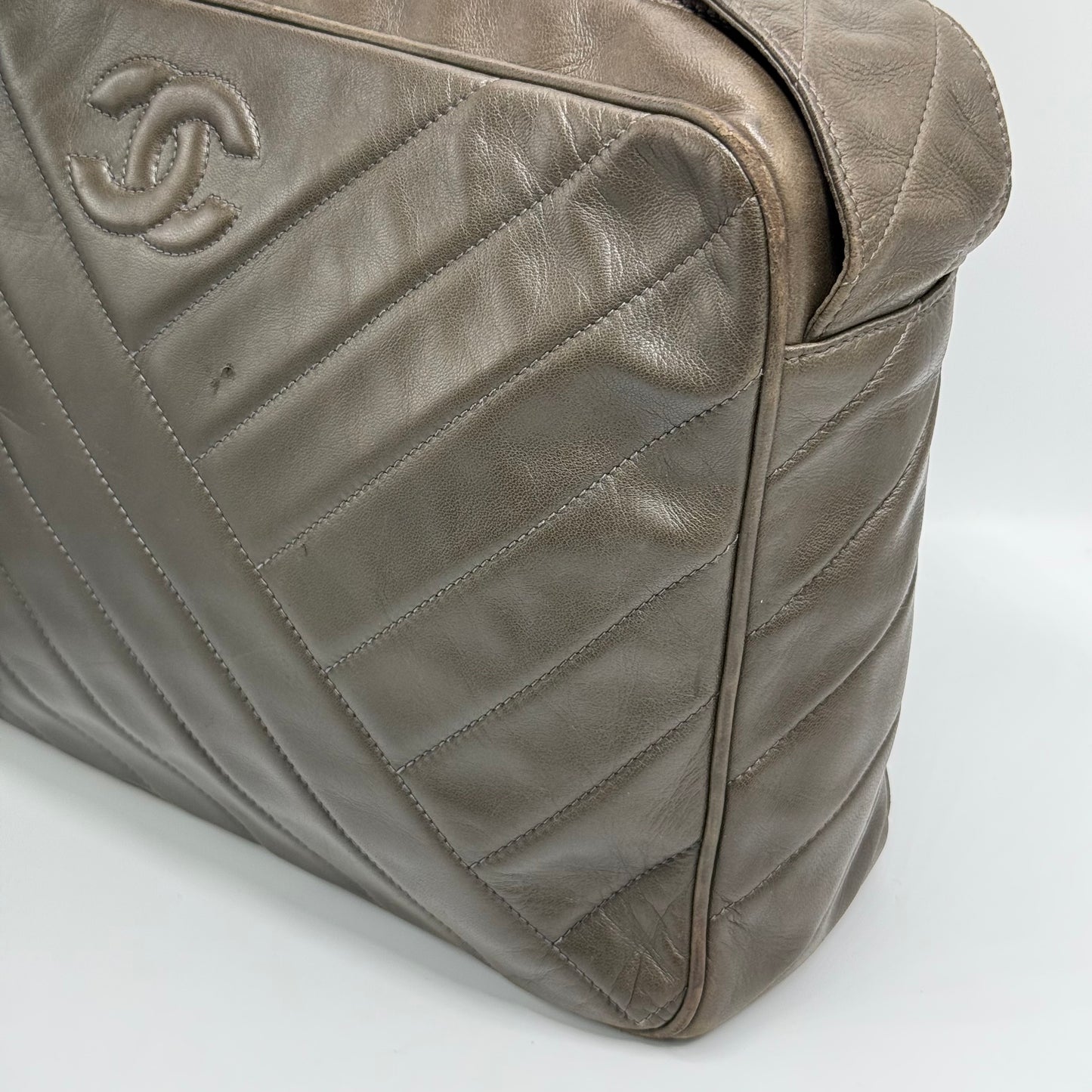 Chanel camera kaki