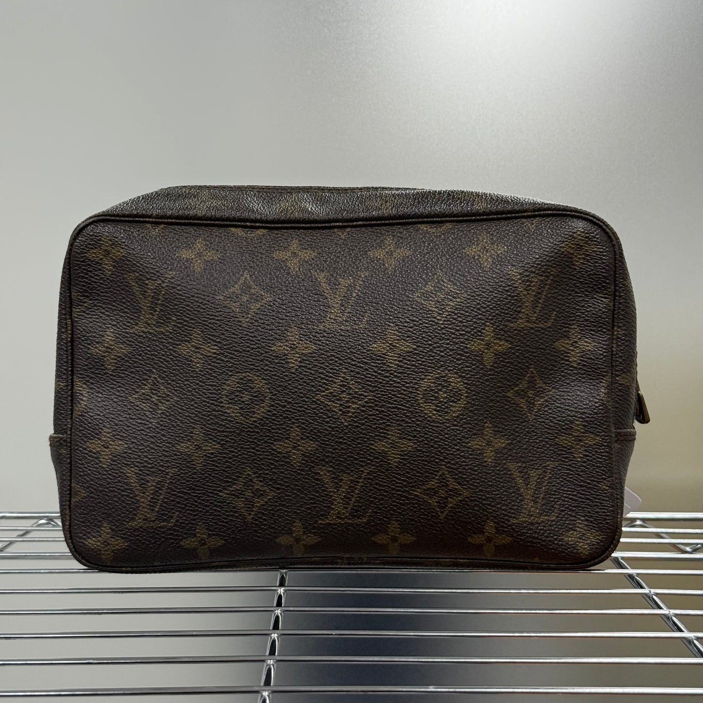 Louis Vuitton Trousse de toilette PM