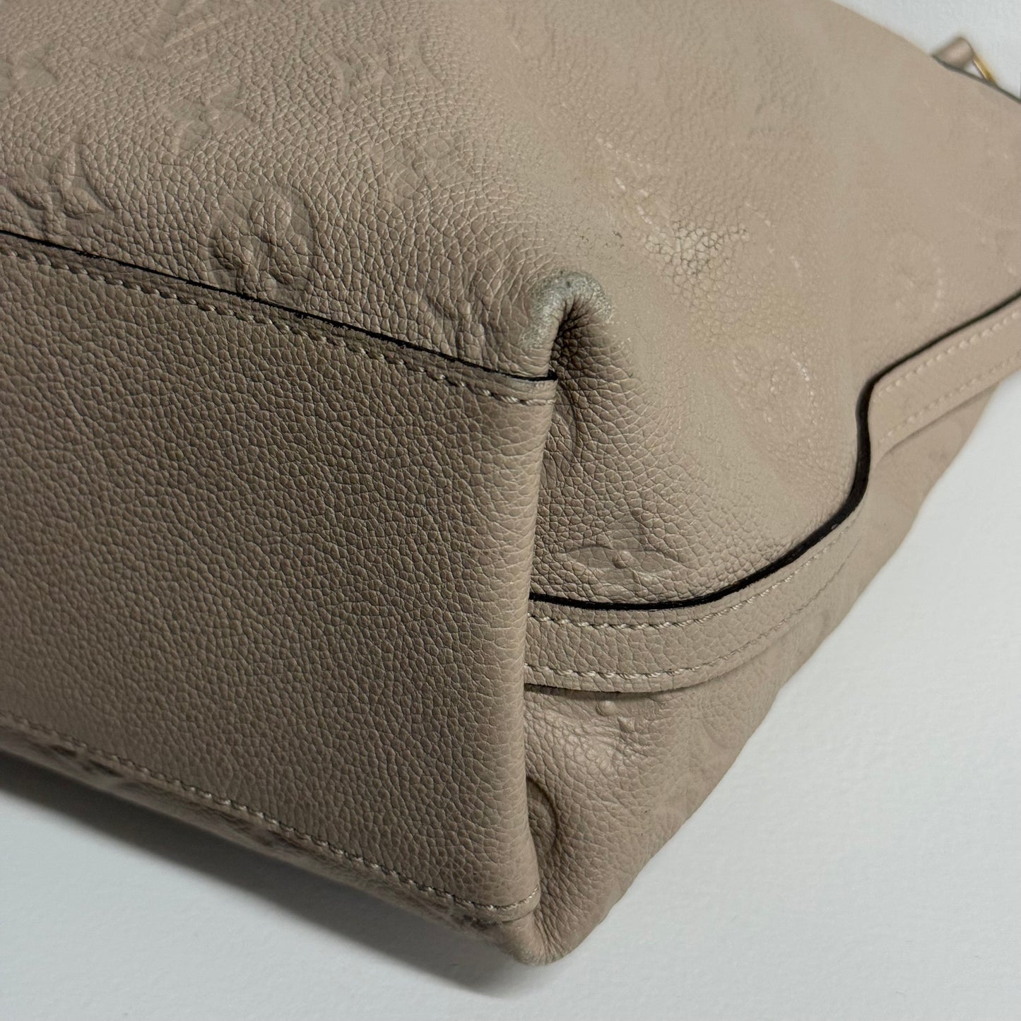 Louis Vuitton Empreinte Bastille