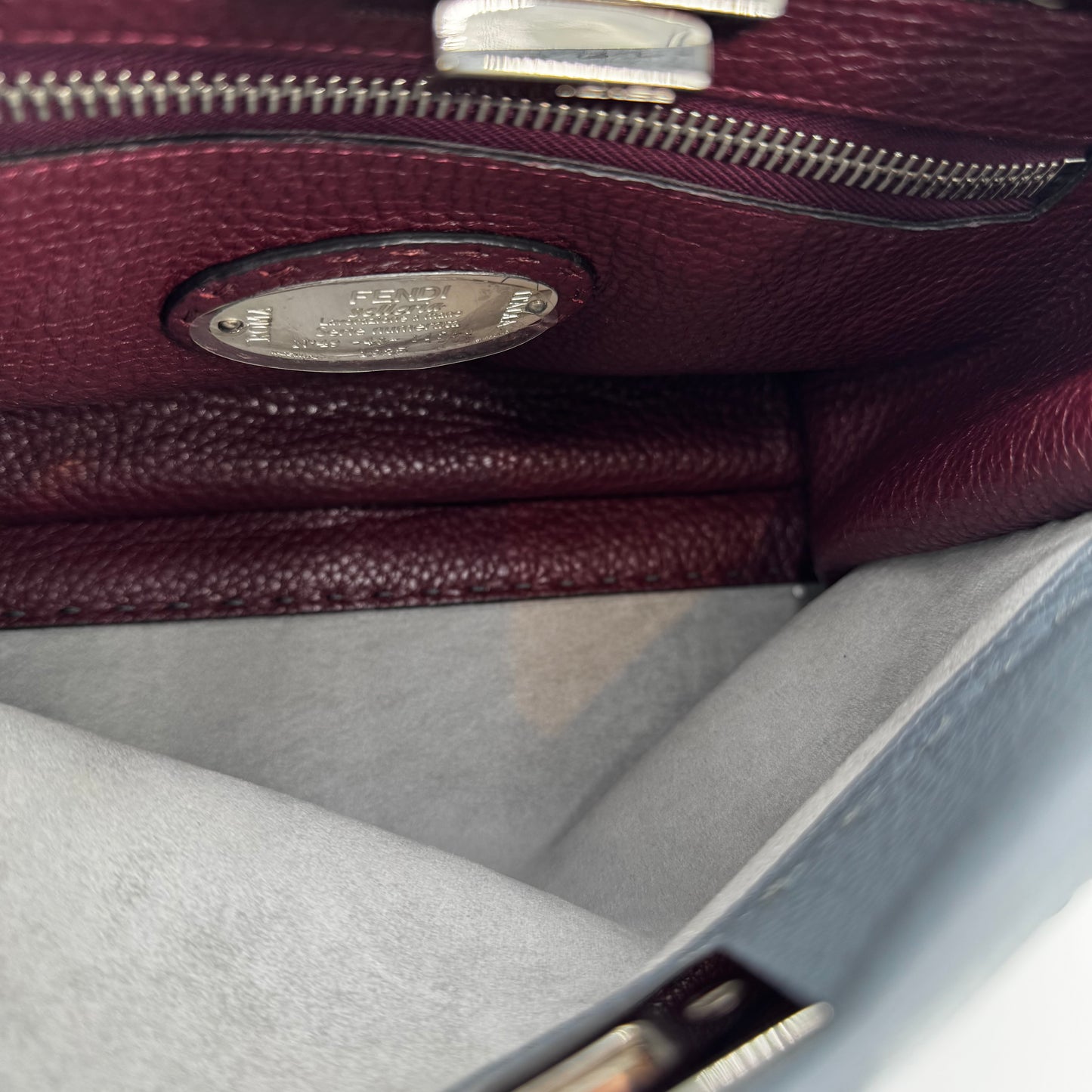 Fendi Peekaboo selleria gris MM