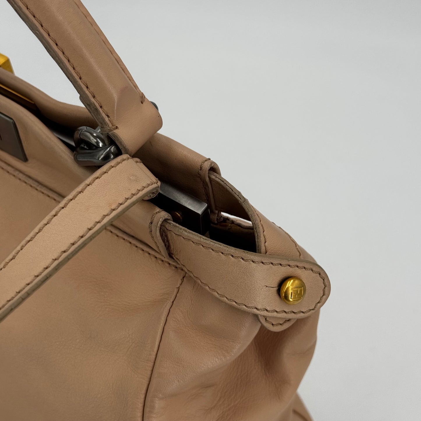 Fendi Peekaboo soft rose beige GM