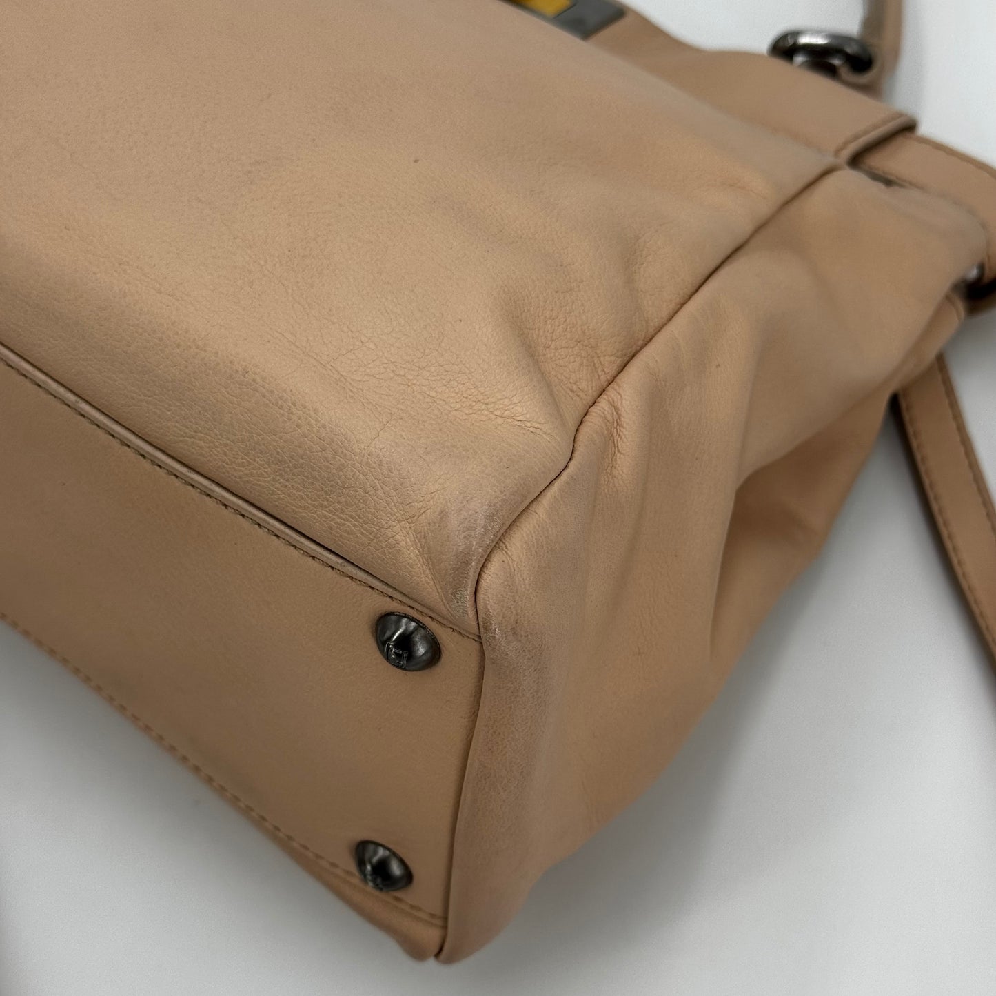 Fendi Peekaboo soft rose beige GM