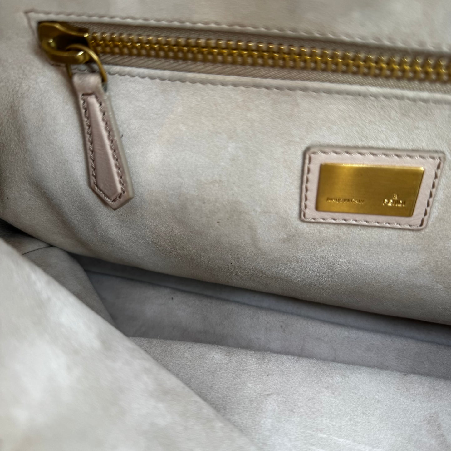 Fendi Peekaboo soft rose beige GM