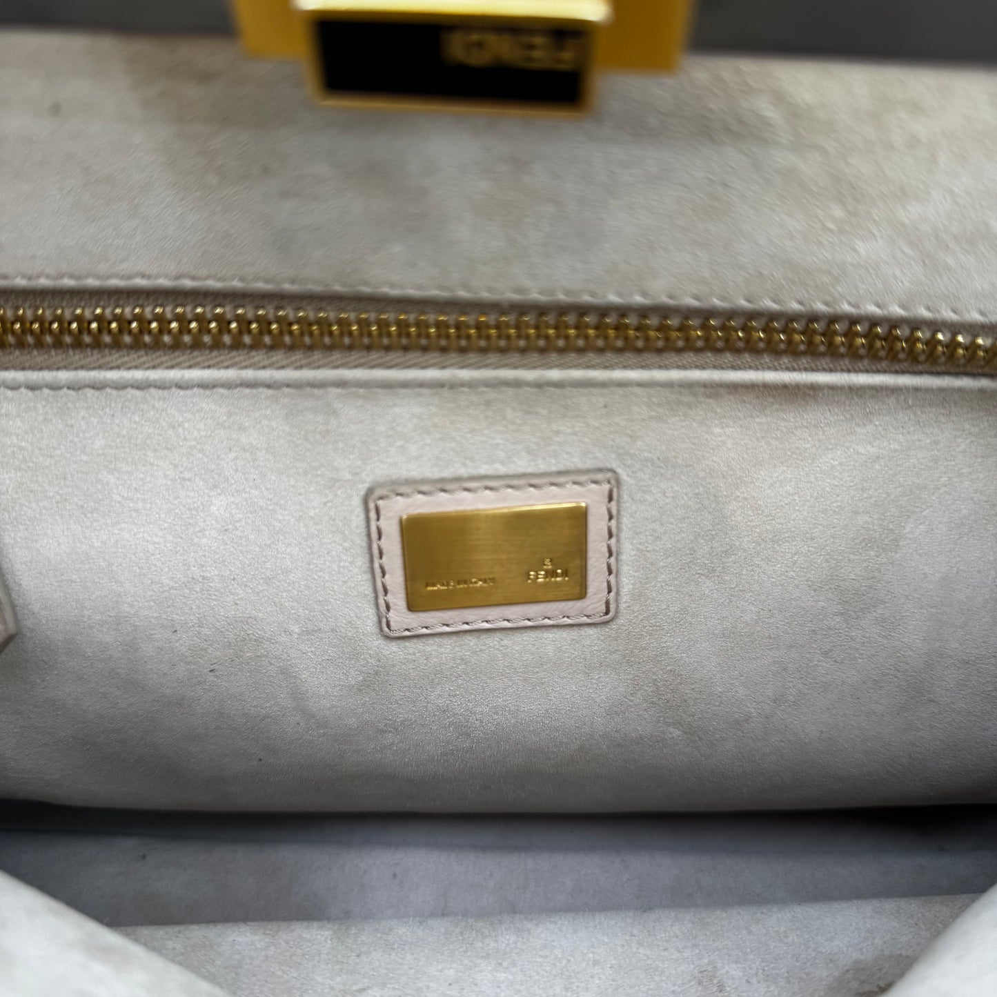 Fendi Peekaboo soft rose beige GM