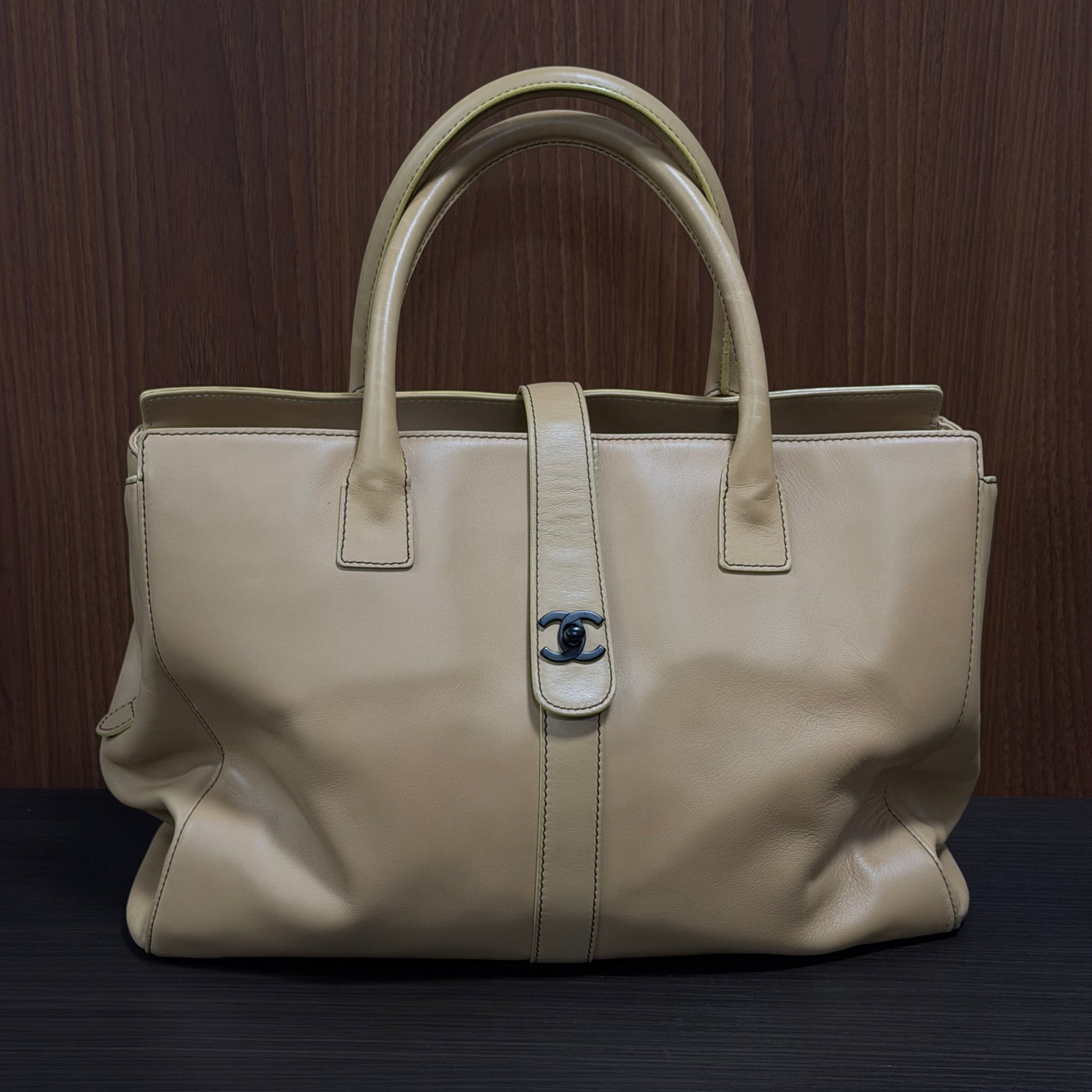 Chanel Shopping