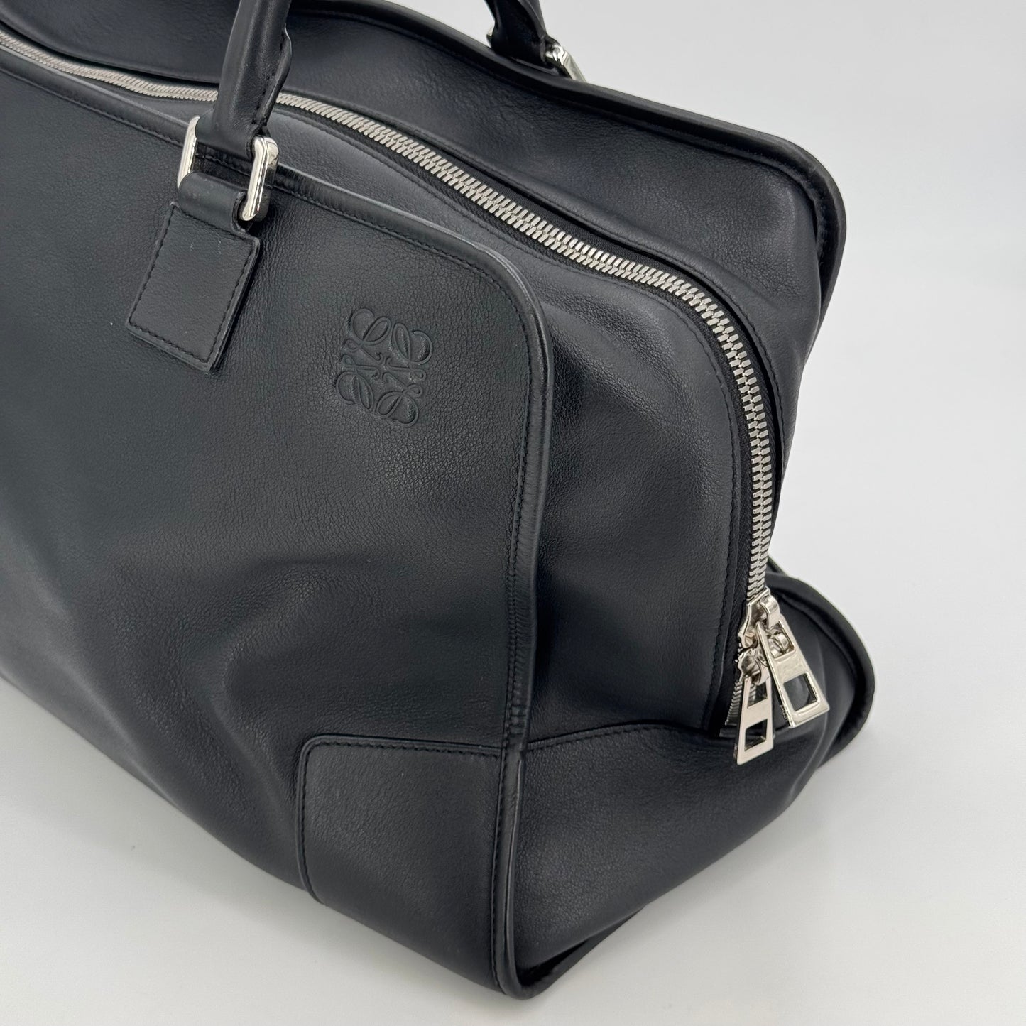 Loewe amazona 24H