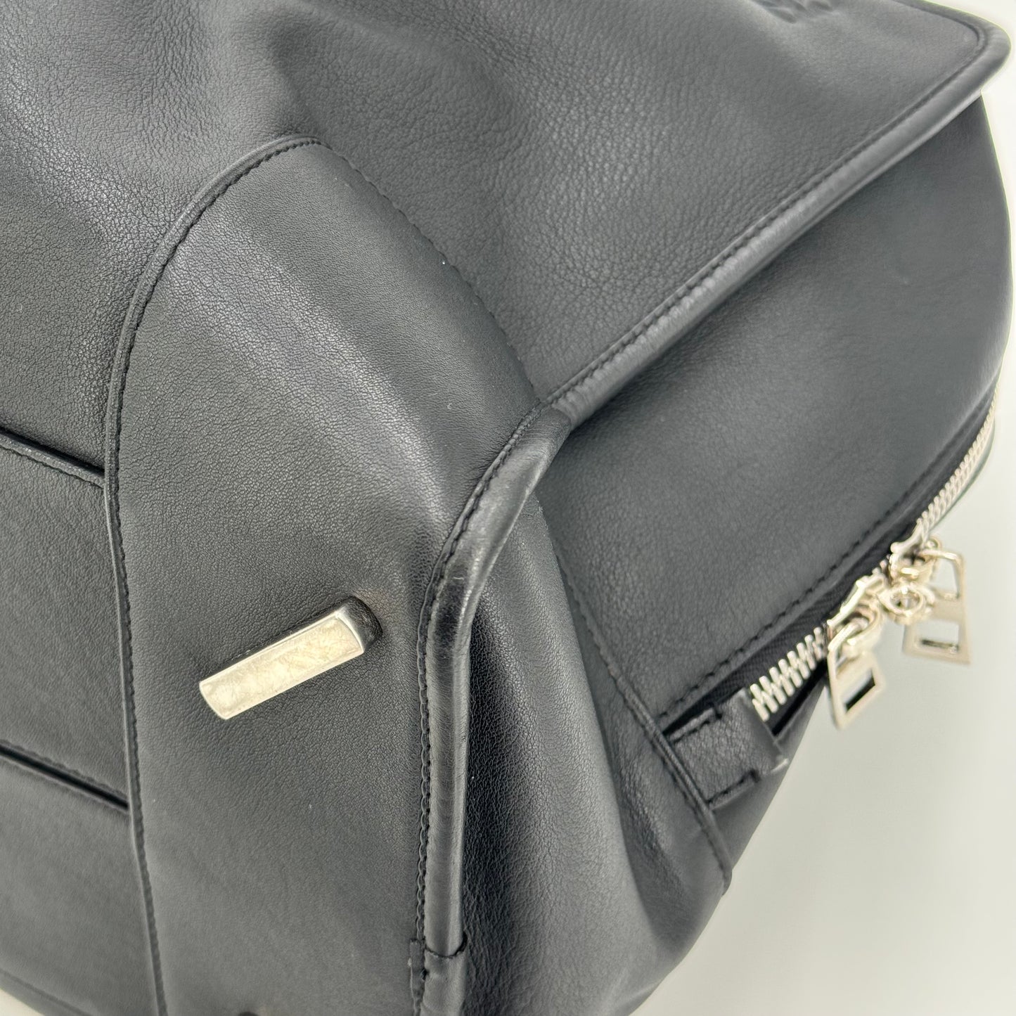 Loewe amazona 24H